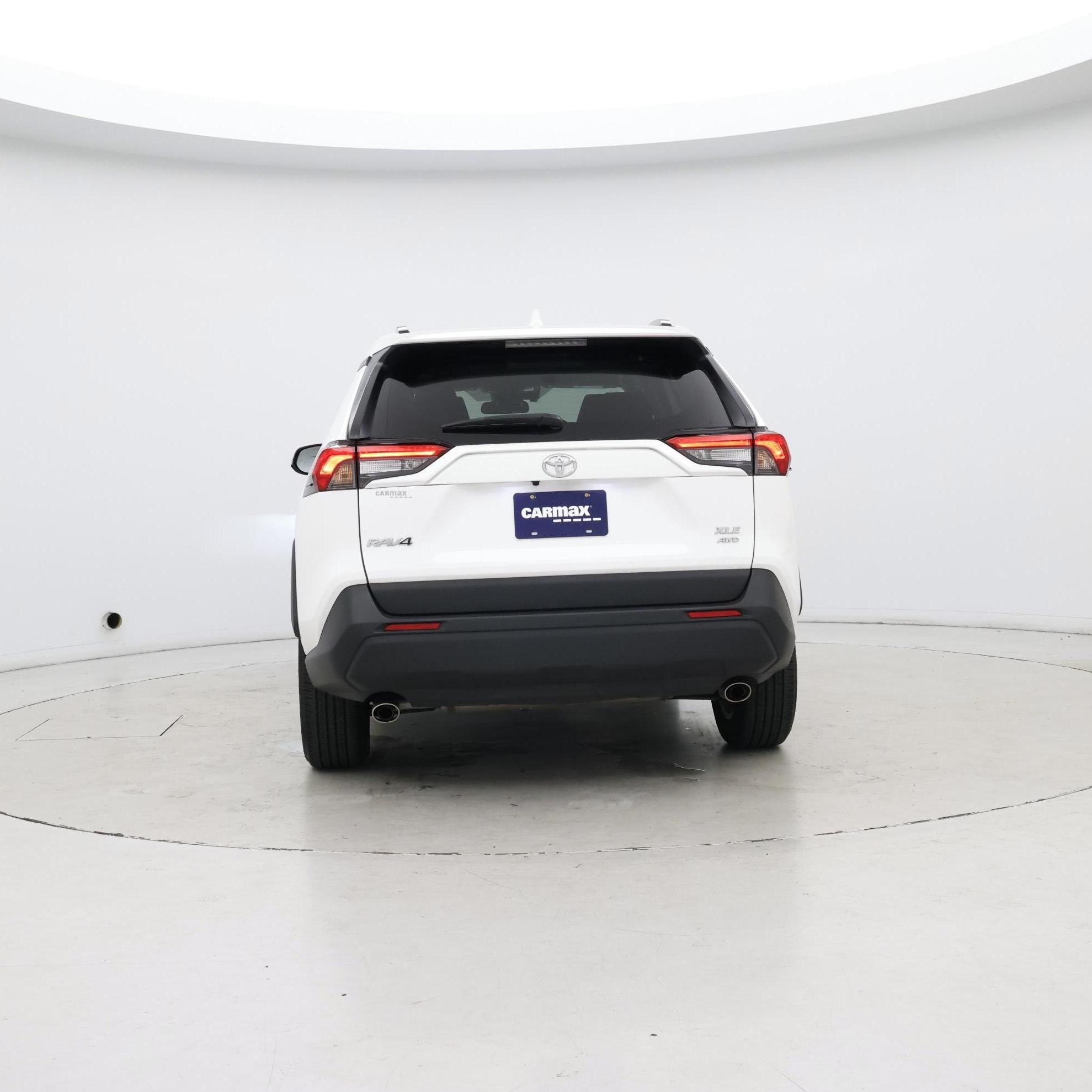 Thumbnail: 2022 Toyota RAV4 - 6