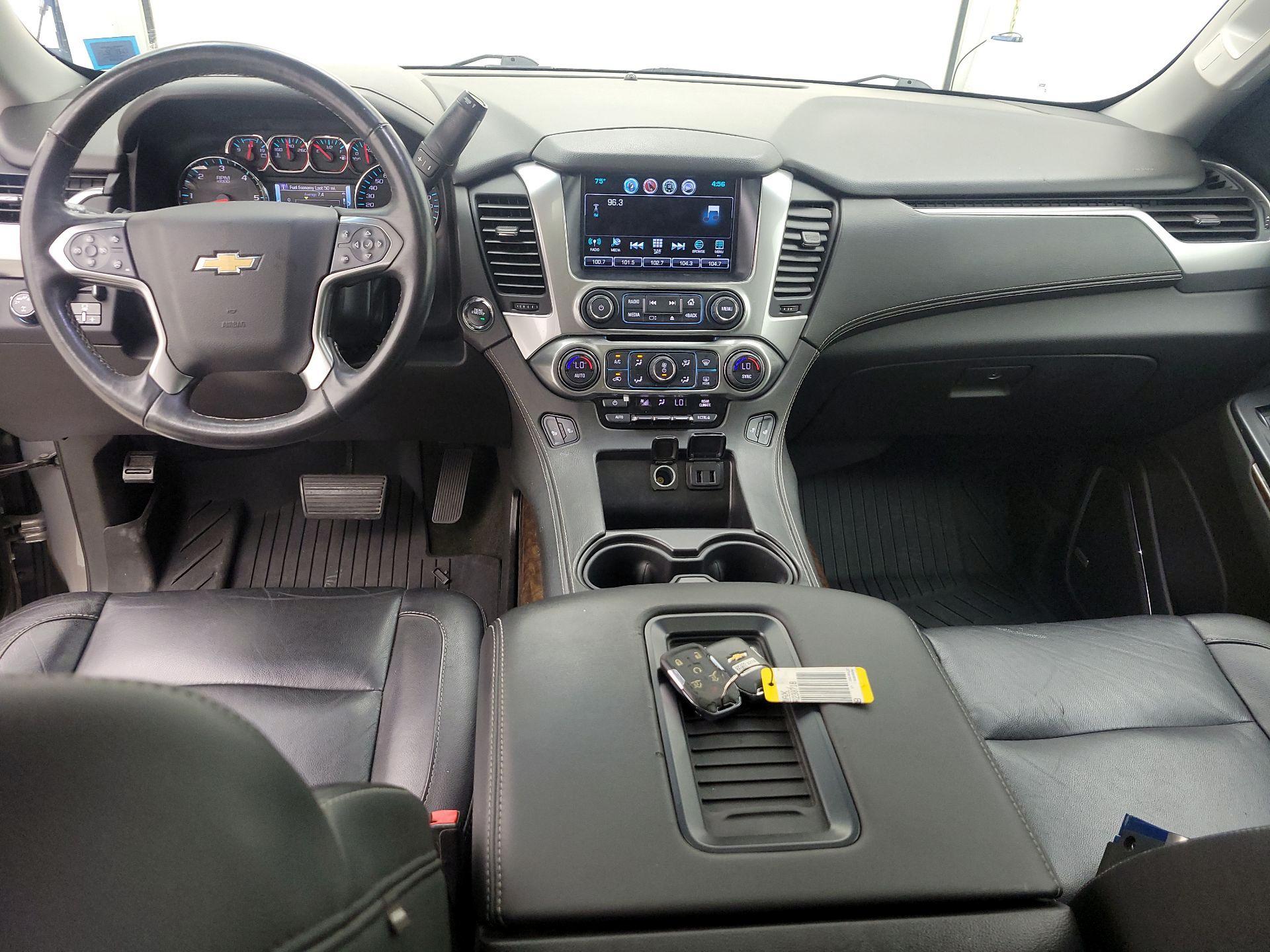 Thumbnail: 2017 Chevrolet Suburban - 9