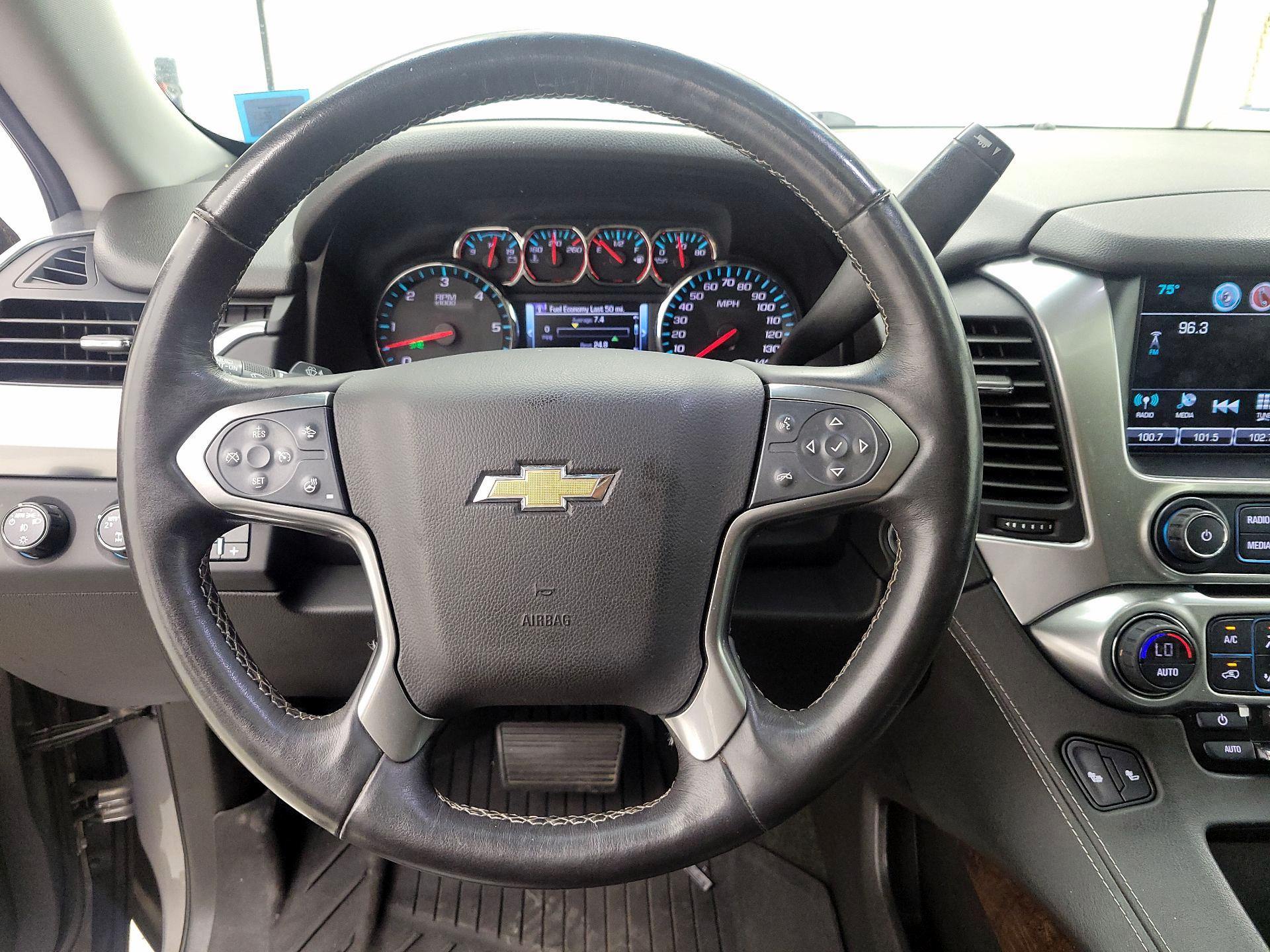 Thumbnail: 2017 Chevrolet Suburban - 10