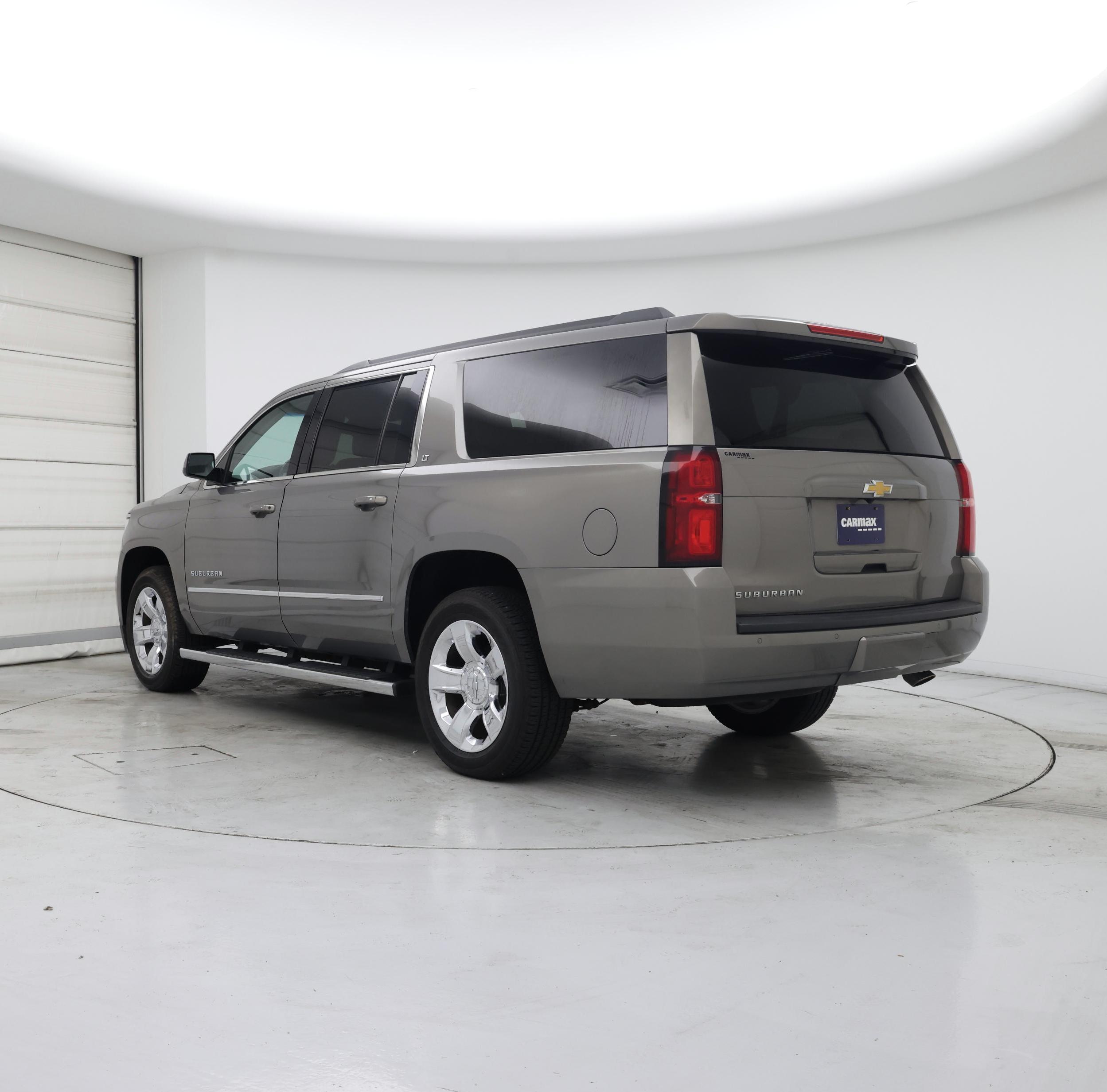 Thumbnail: 2017 Chevrolet Suburban - 2