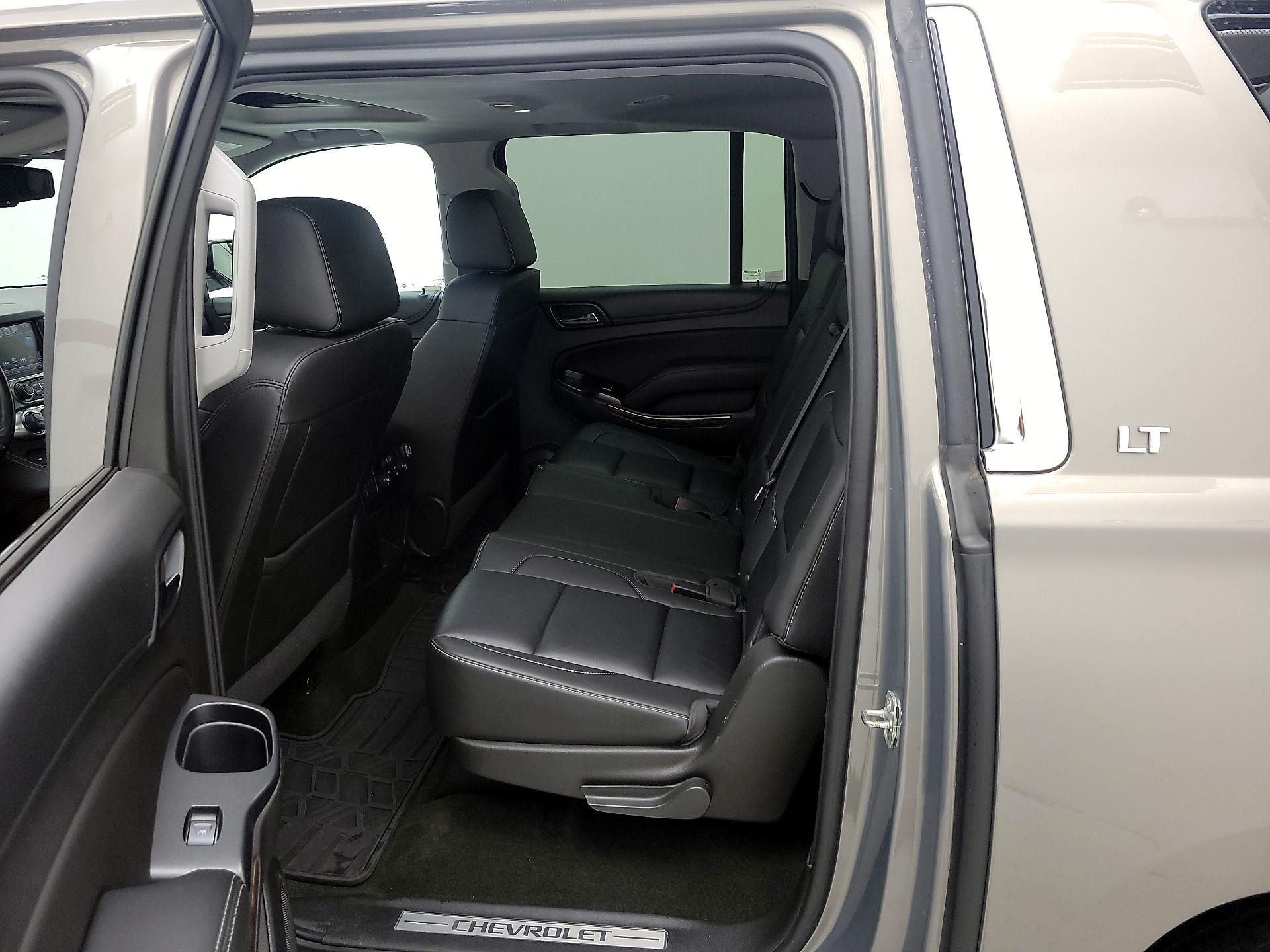 Thumbnail: 2017 Chevrolet Suburban - 20
