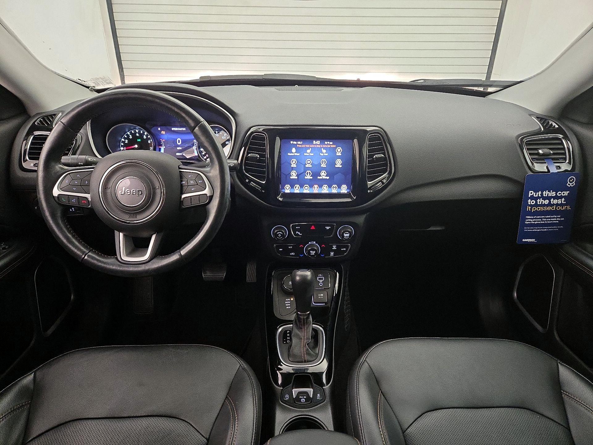 Thumbnail: 2020 Jeep Compass - 9