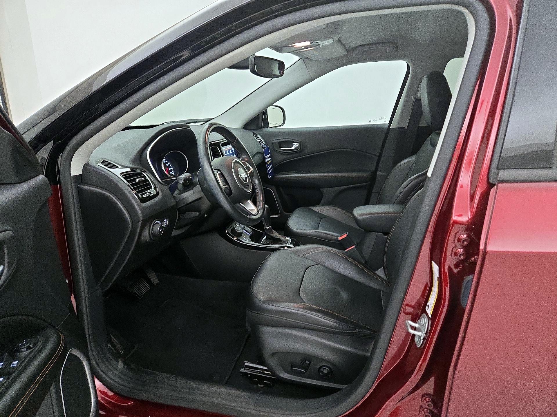 Thumbnail: 2020 Jeep Compass - 11
