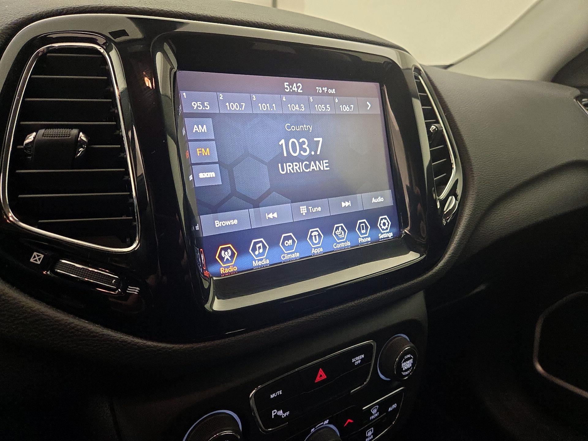 Thumbnail: 2020 Jeep Compass - 15