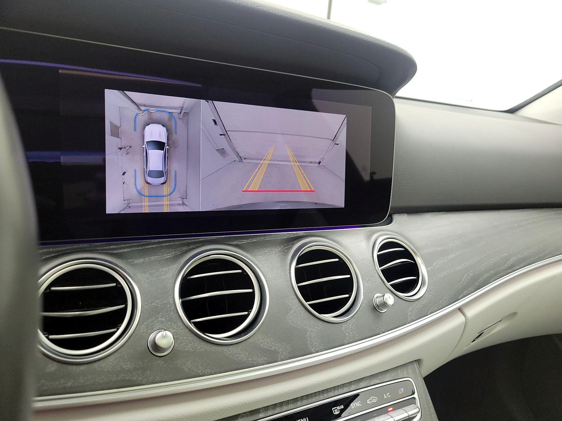Thumbnail: 2022 Mercedes-Benz E-Class - 14