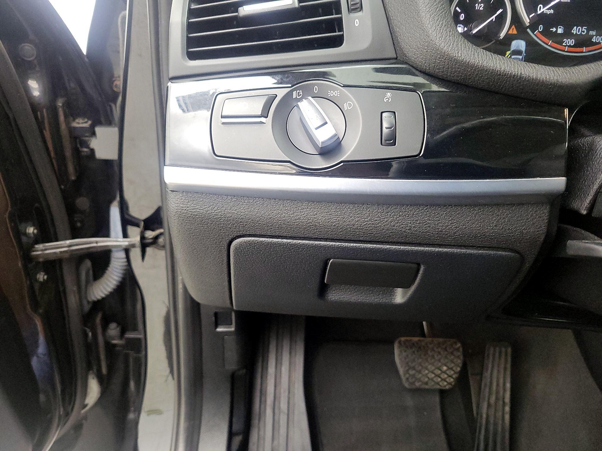 Thumbnail: 2016 BMW X3 - 13