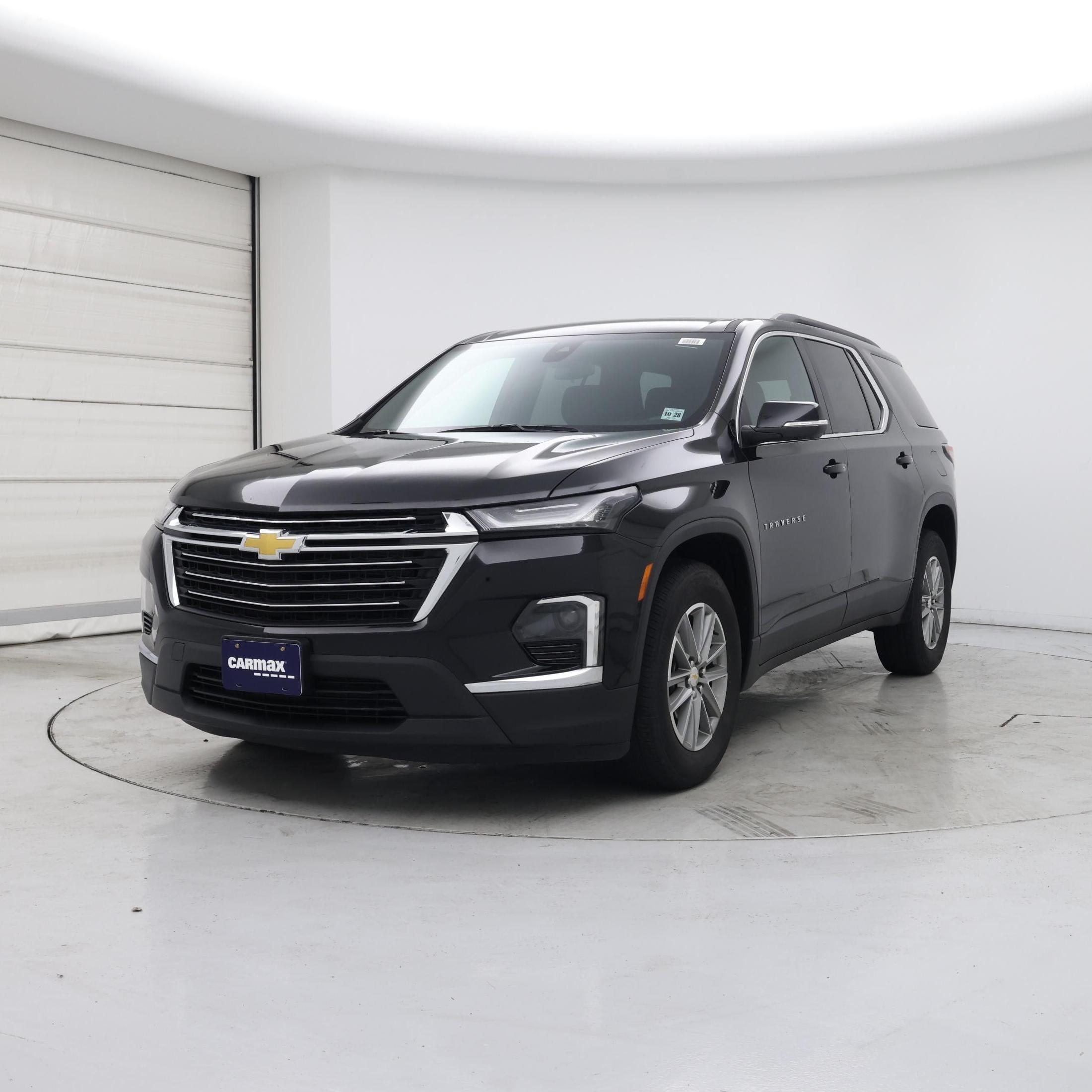 Thumbnail: 2023 Chevrolet Traverse - 4