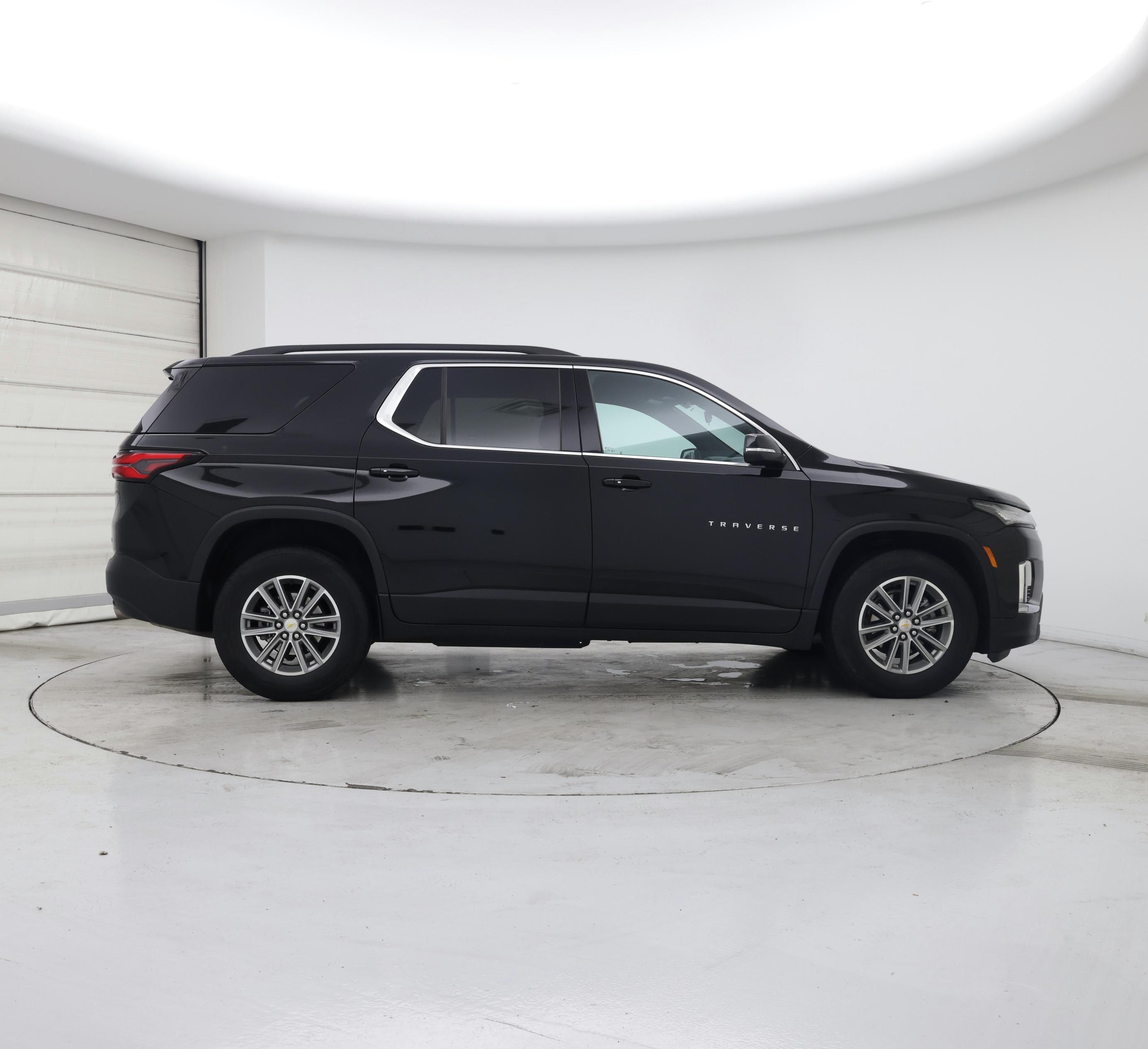 Thumbnail: 2023 Chevrolet Traverse - 7
