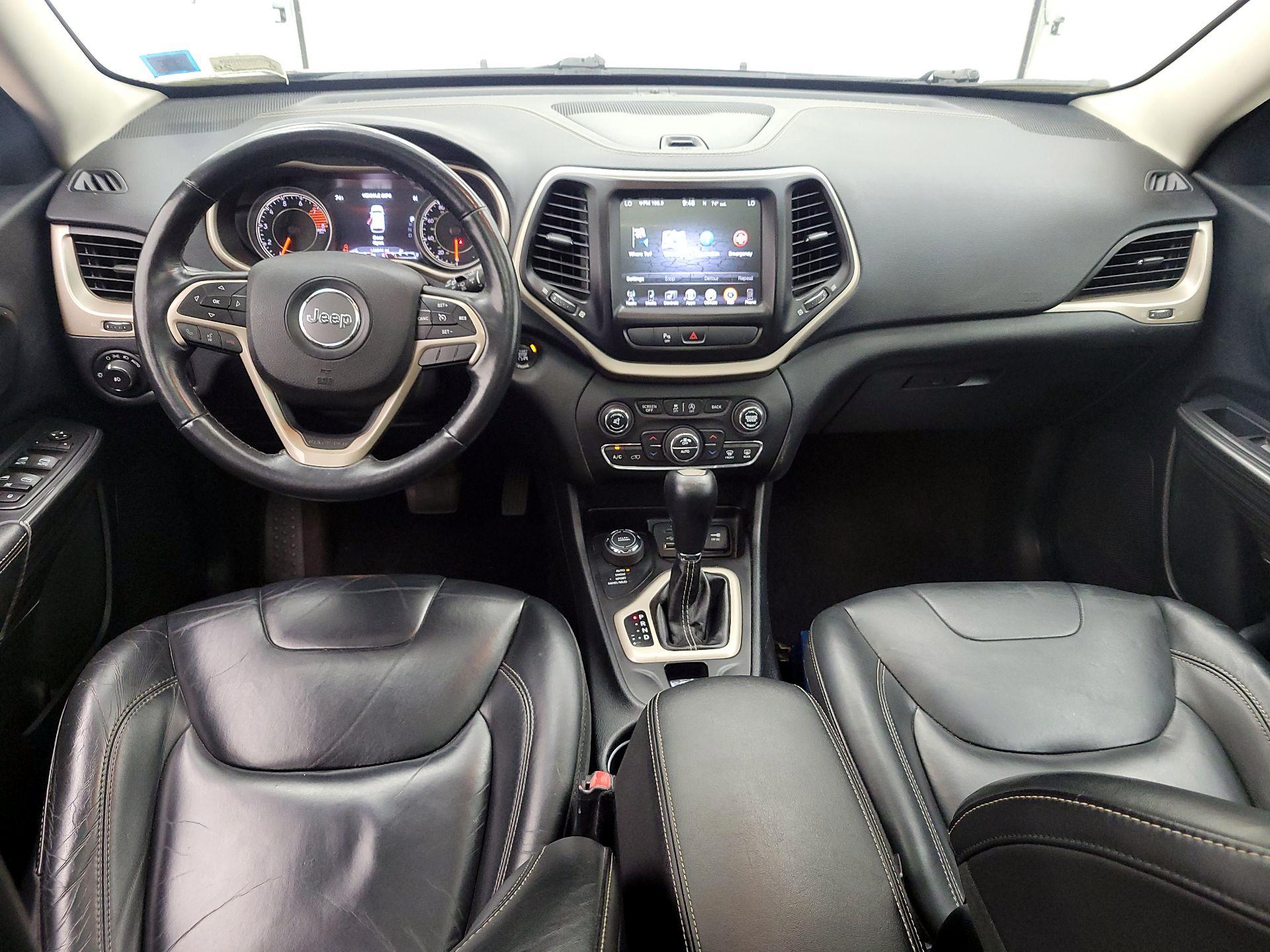 Thumbnail: 2016 Jeep Cherokee - 9
