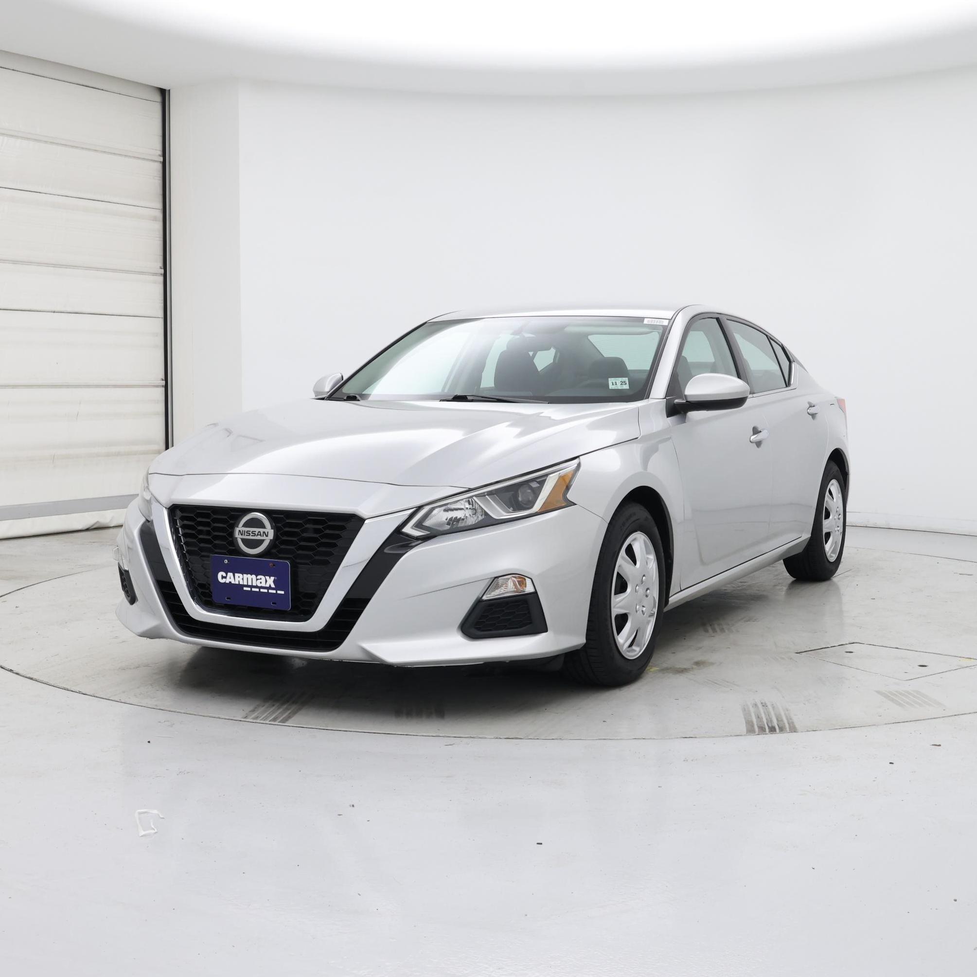 Thumbnail: 2020 Nissan Altima - 4