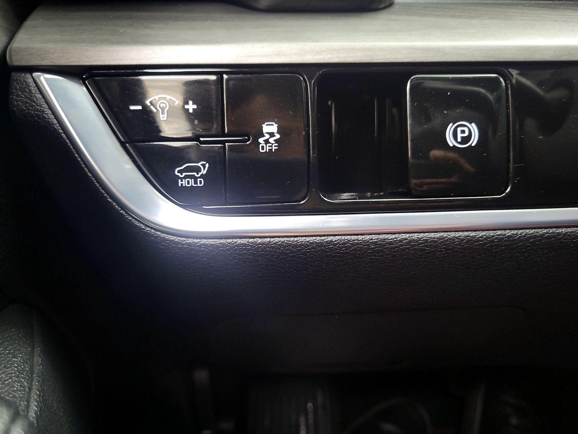Thumbnail: 2023 Kia Sportage - 13