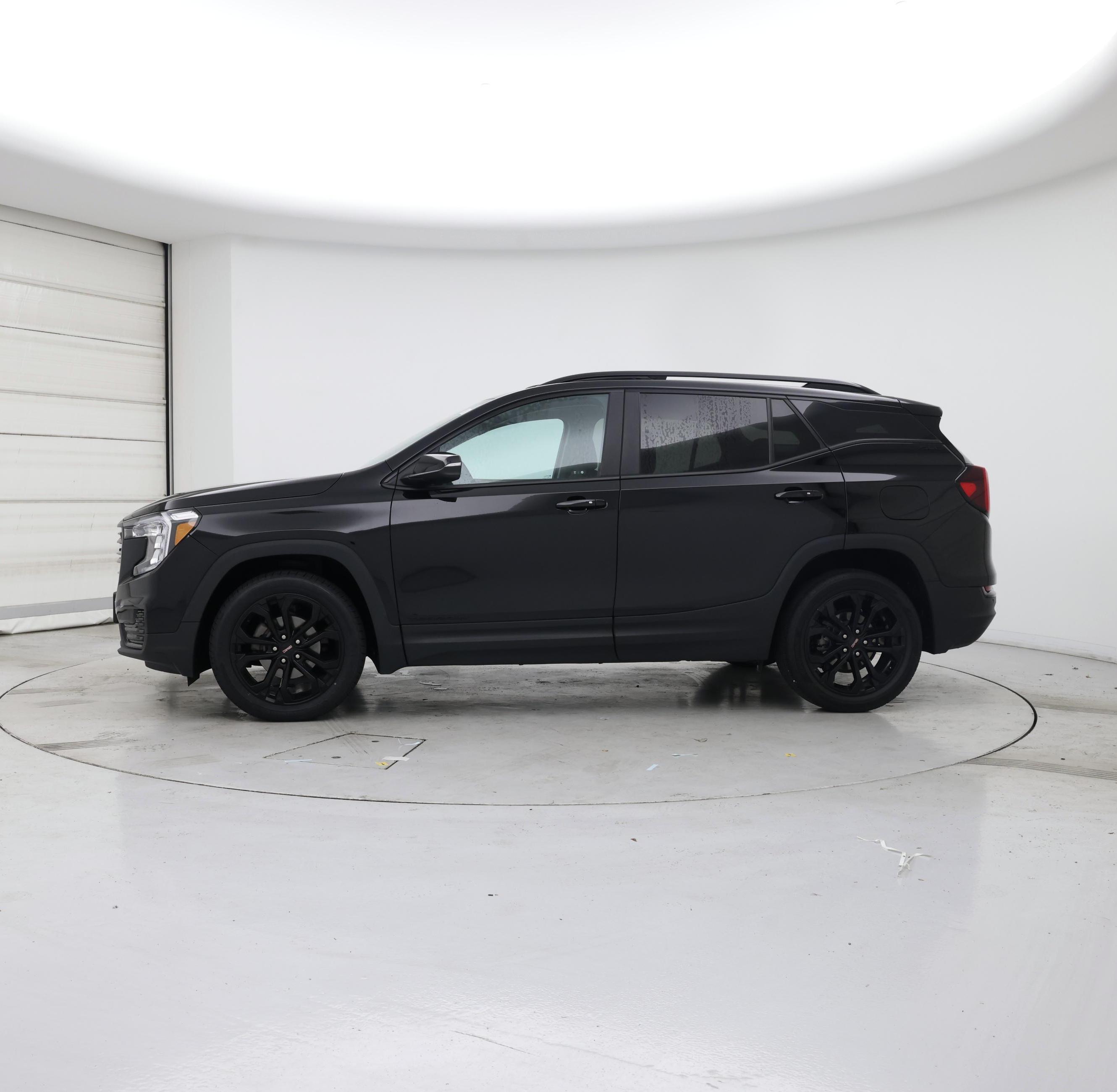 Thumbnail: 2022 GMC Terrain - 3