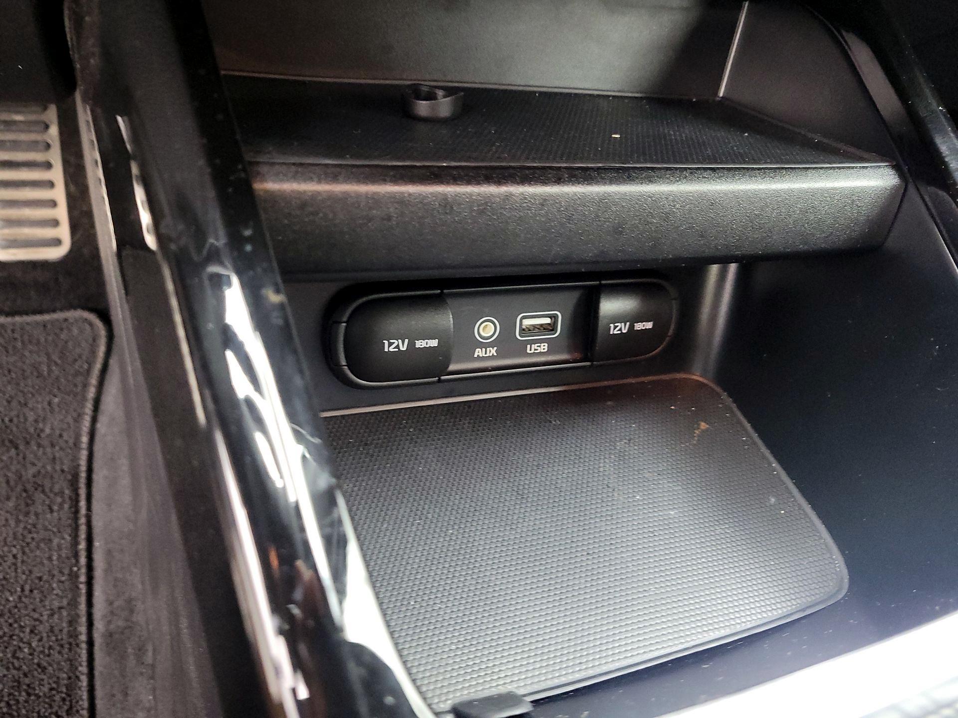 Thumbnail: 2021 Kia Forte - 18