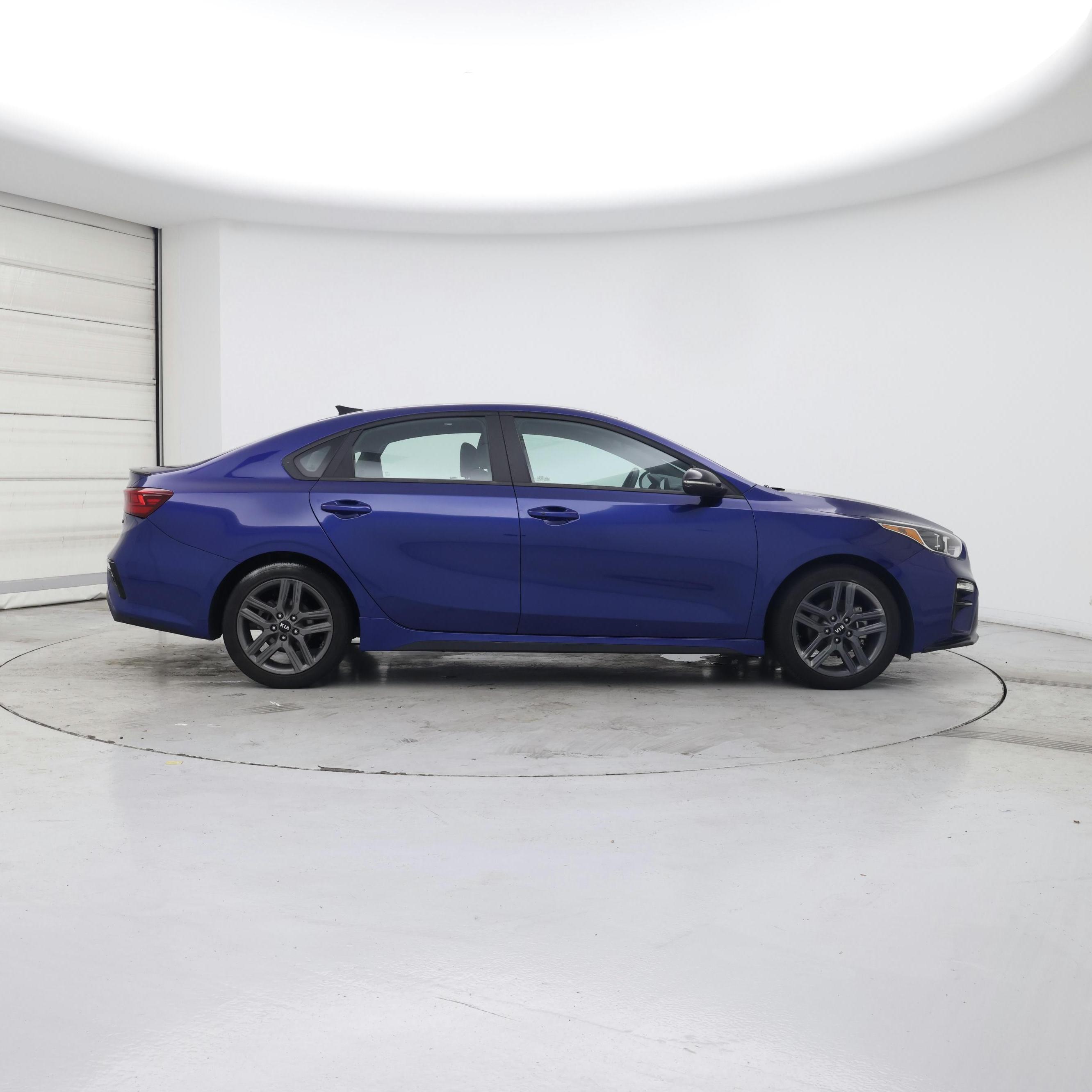 Thumbnail: 2021 Kia Forte - 7