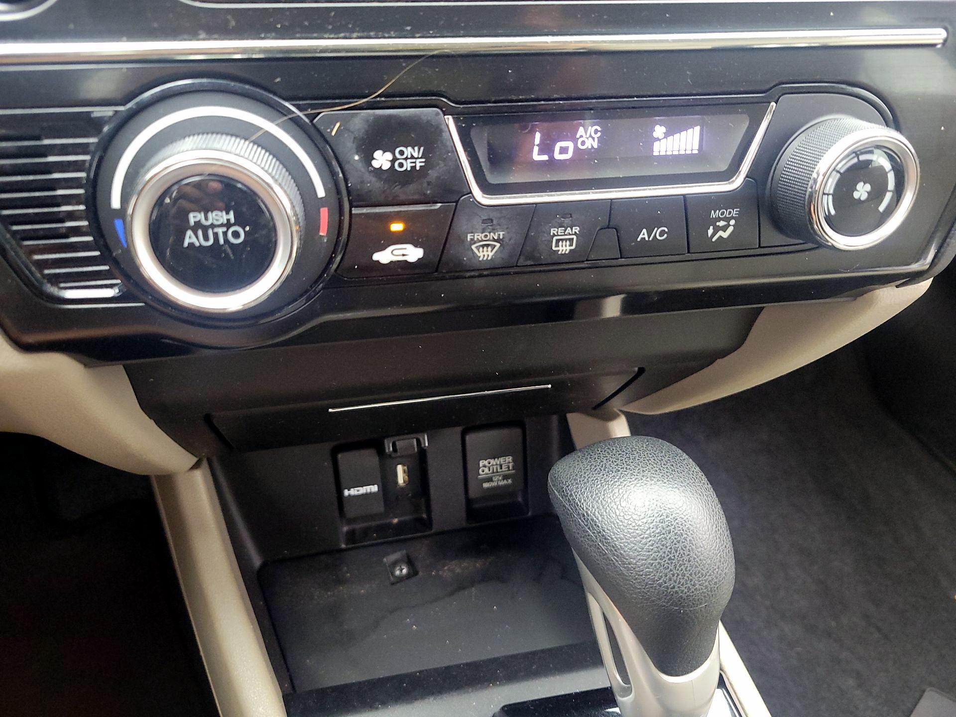 Thumbnail: 2015 Honda Civic - 16