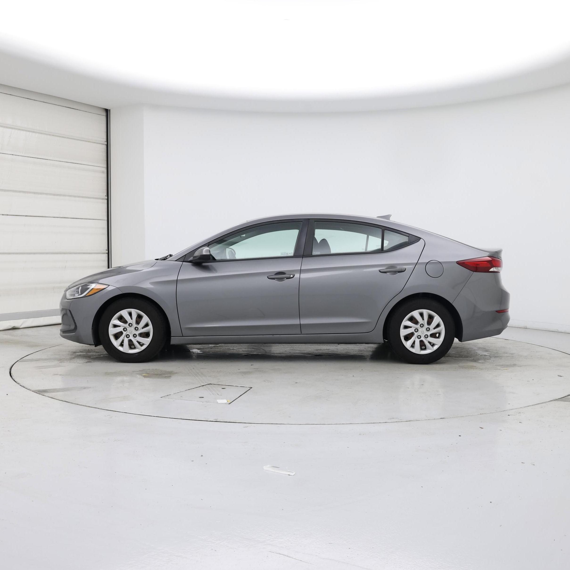 Thumbnail: 2018 Hyundai Elantra - 3
