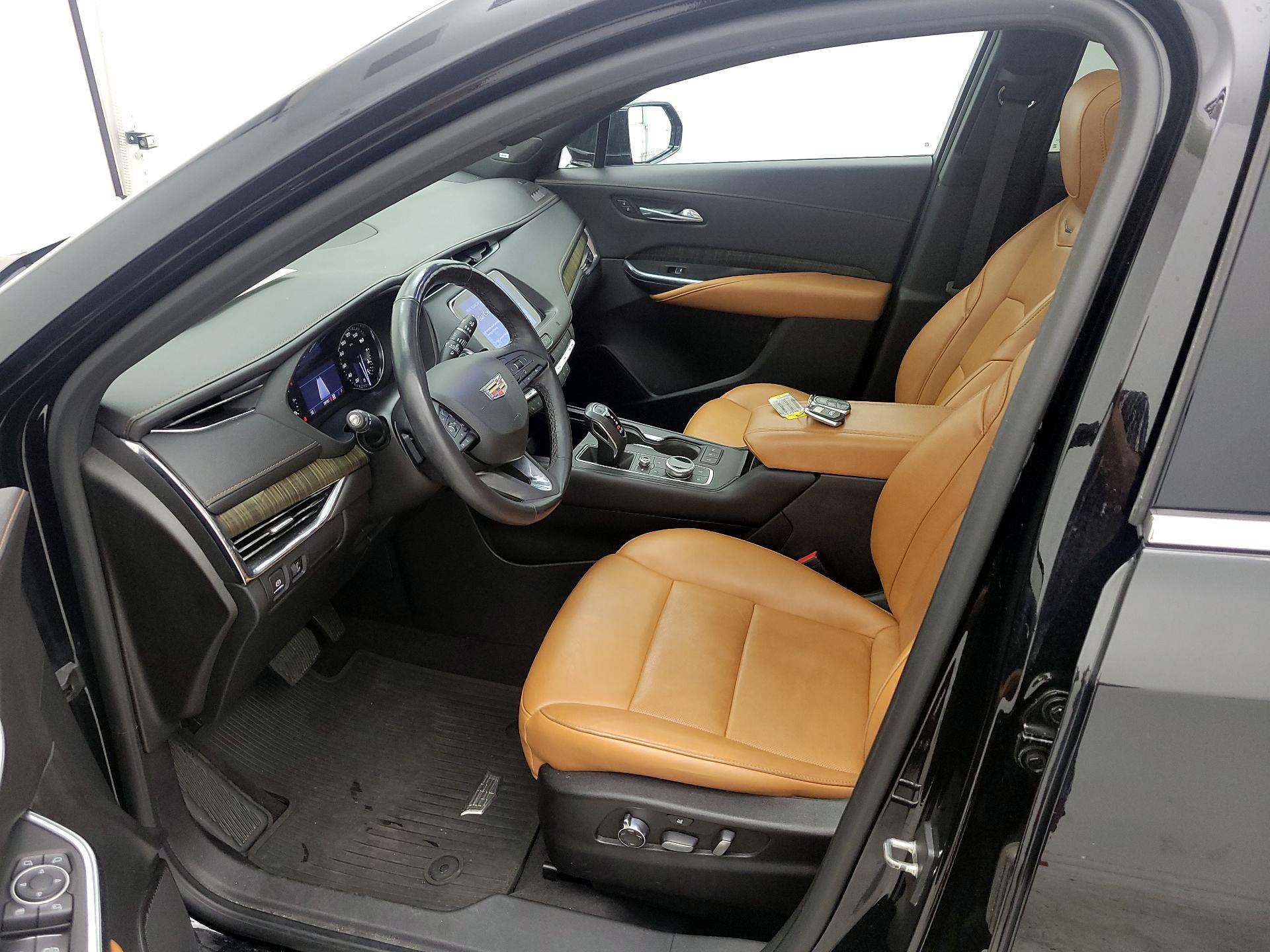 Thumbnail: 2019 Cadillac XT4 - 11