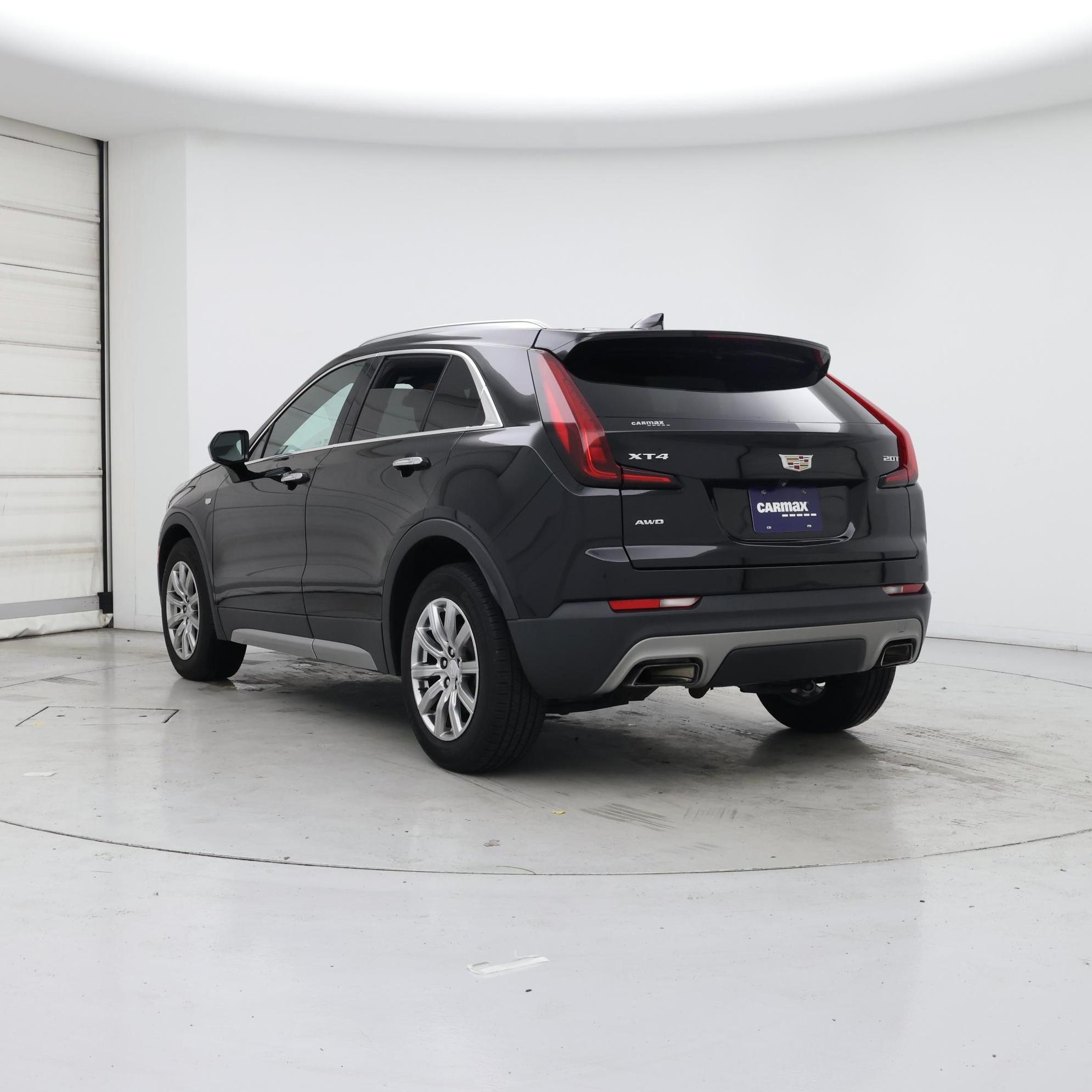 Thumbnail: 2019 Cadillac XT4 - 2