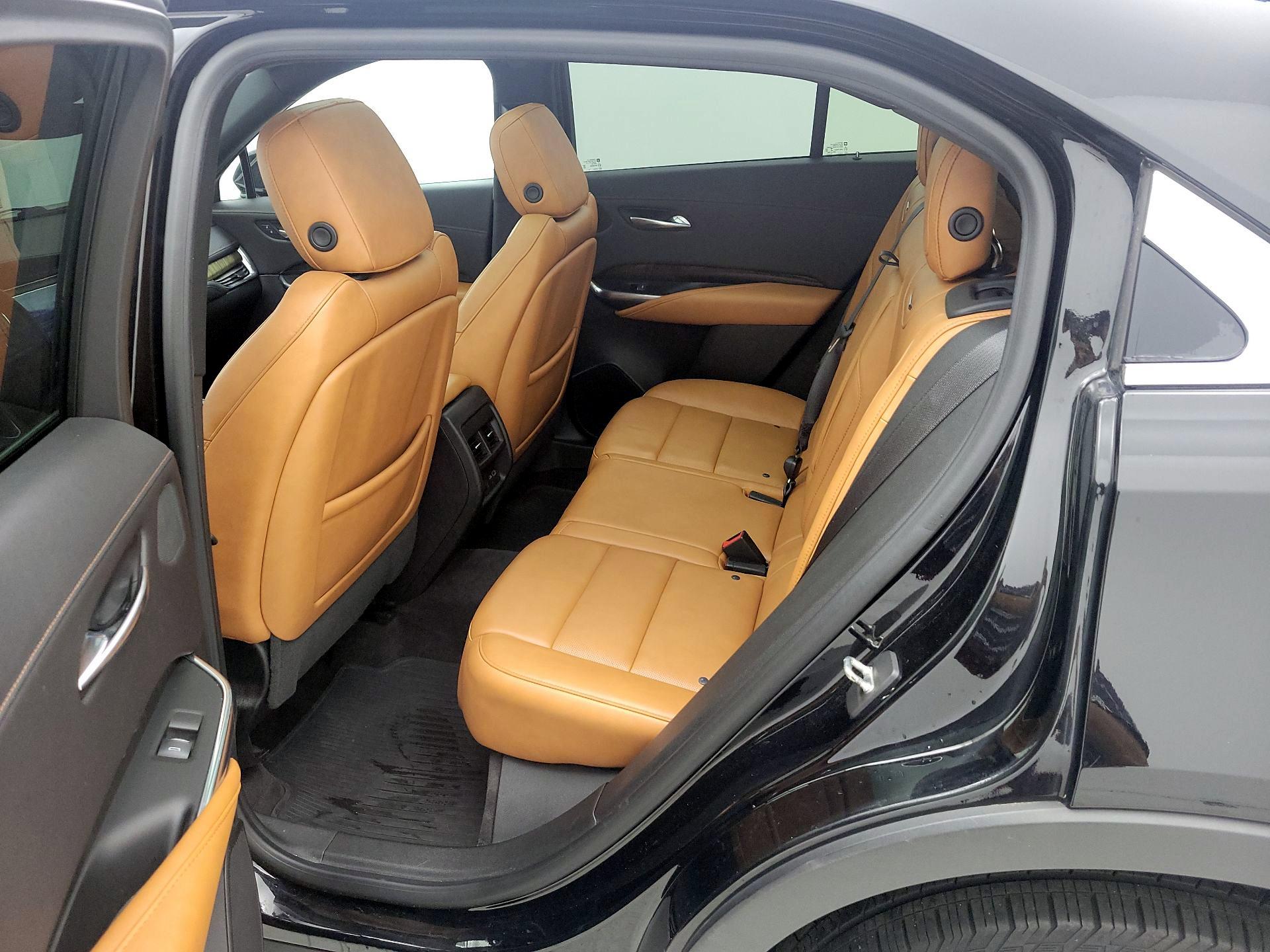 Thumbnail: 2019 Cadillac XT4 - 20