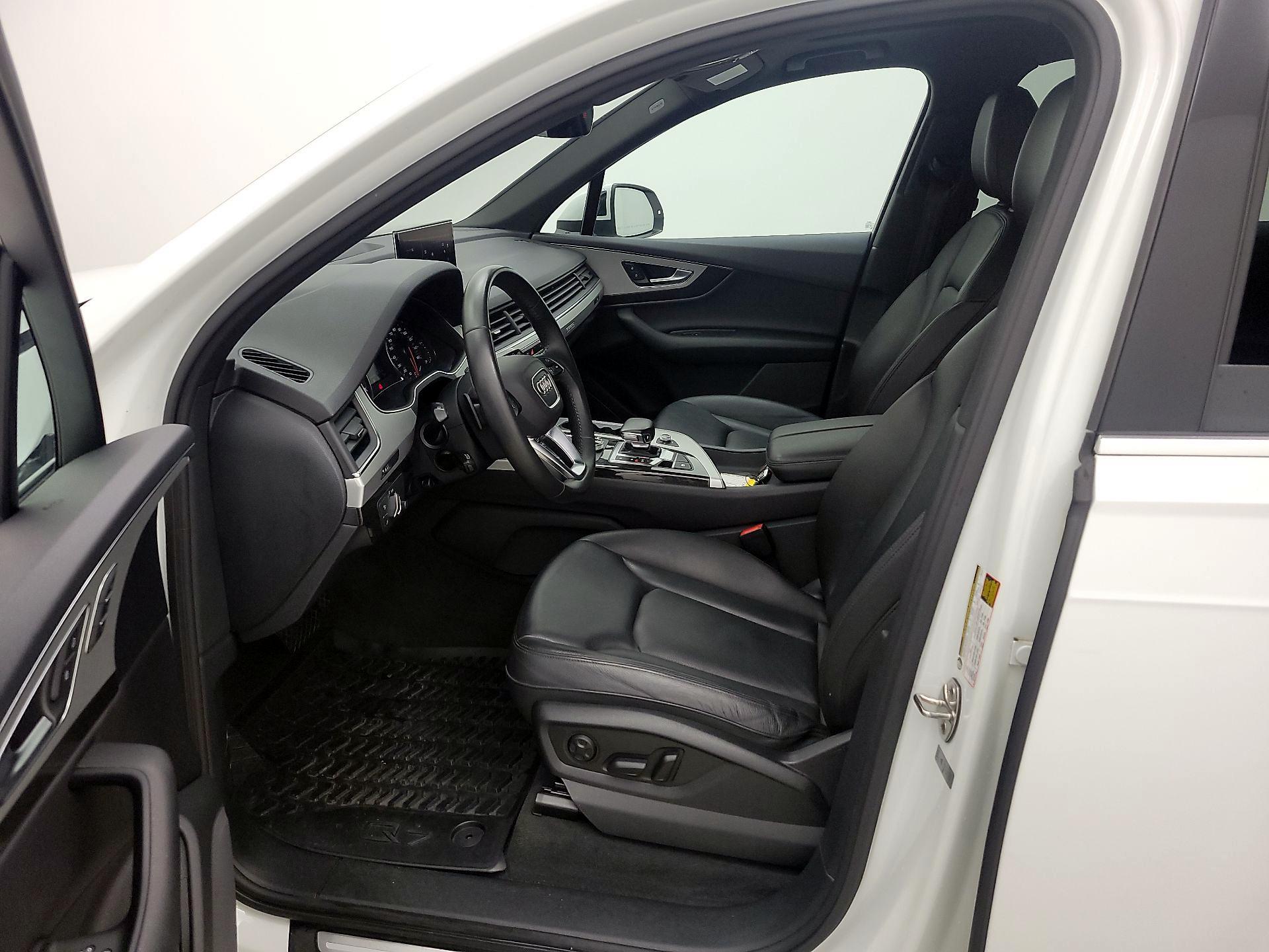 Thumbnail: 2019 Audi Q7 - 11
