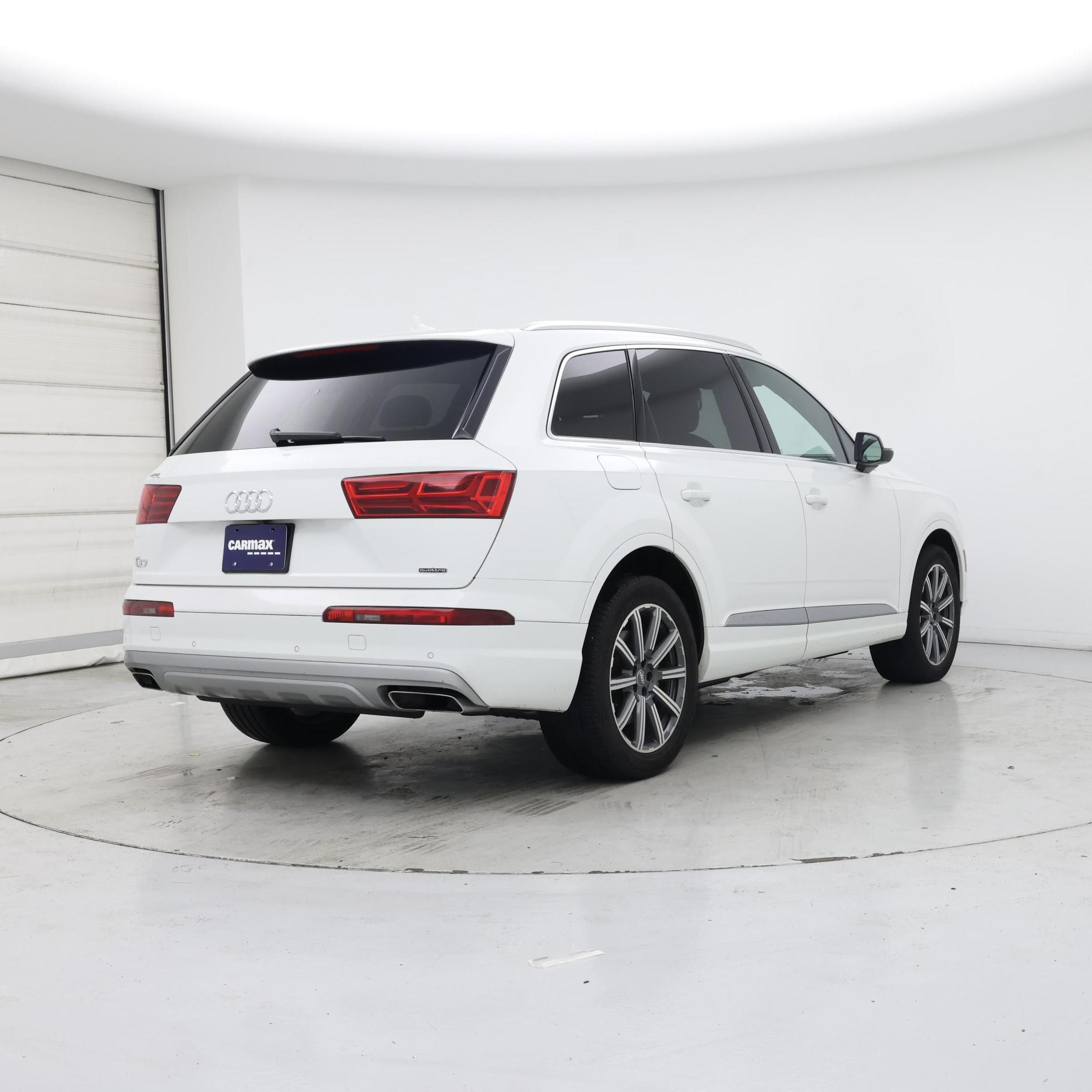 Thumbnail: 2019 Audi Q7 - 8