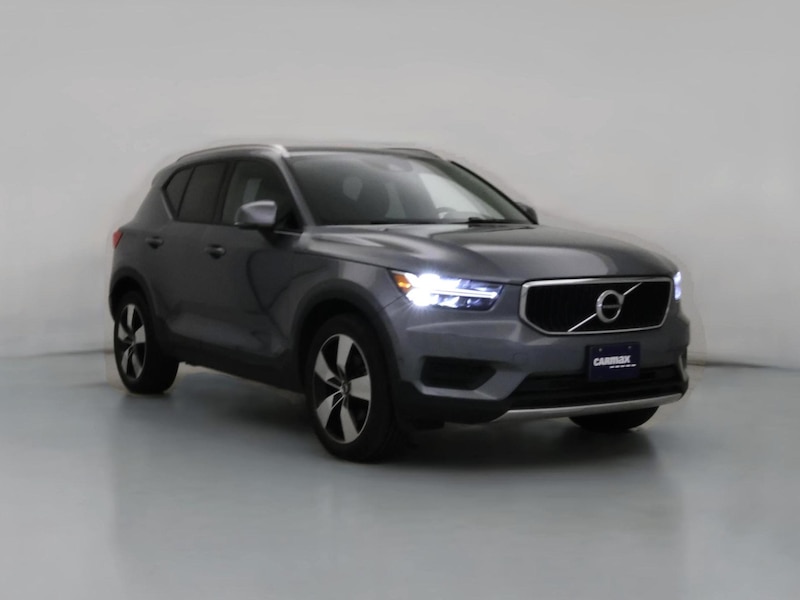 2019 Volvo XC40 T5 Momentum -
                  Newark, DE