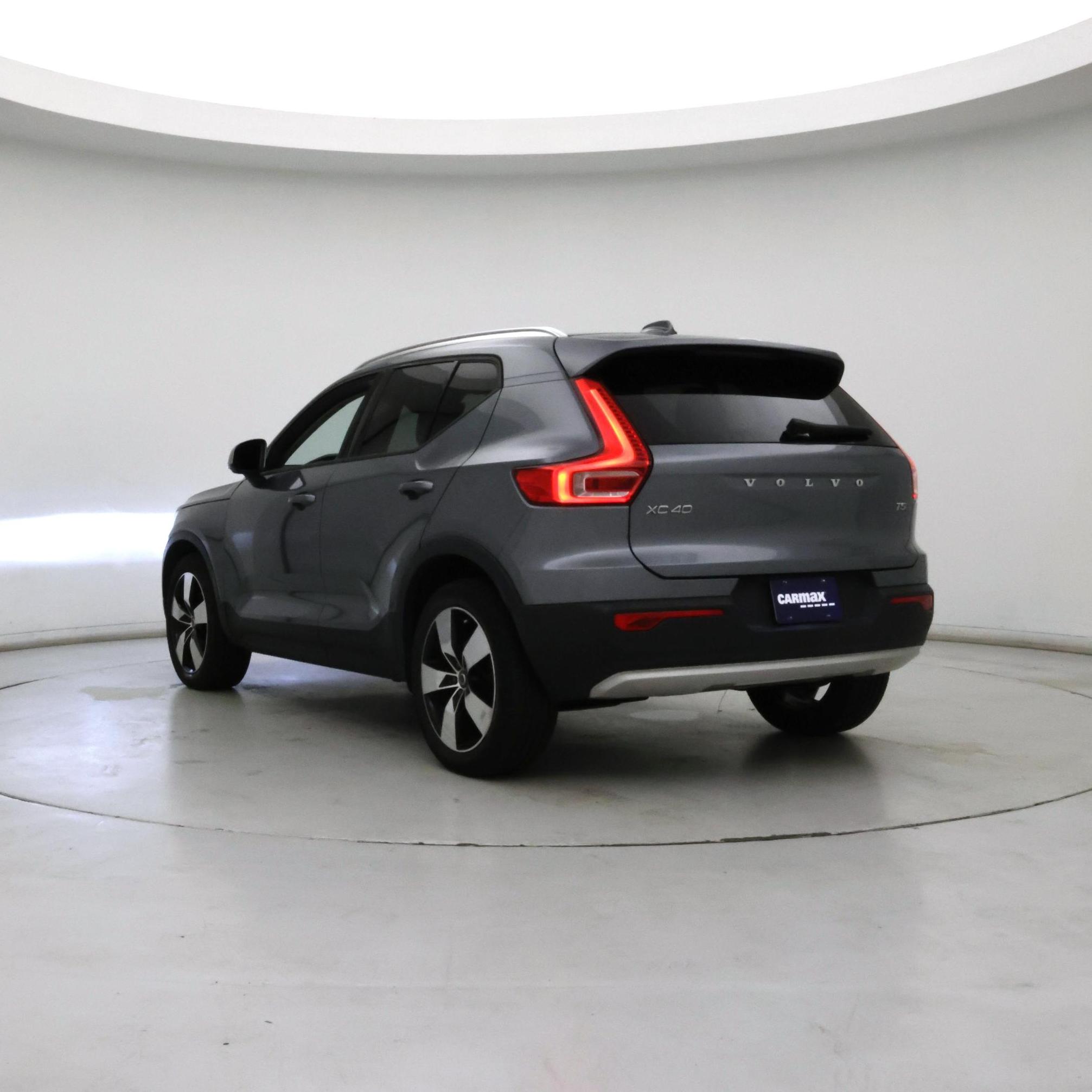 Thumbnail: 2019 Volvo XC40 - 2