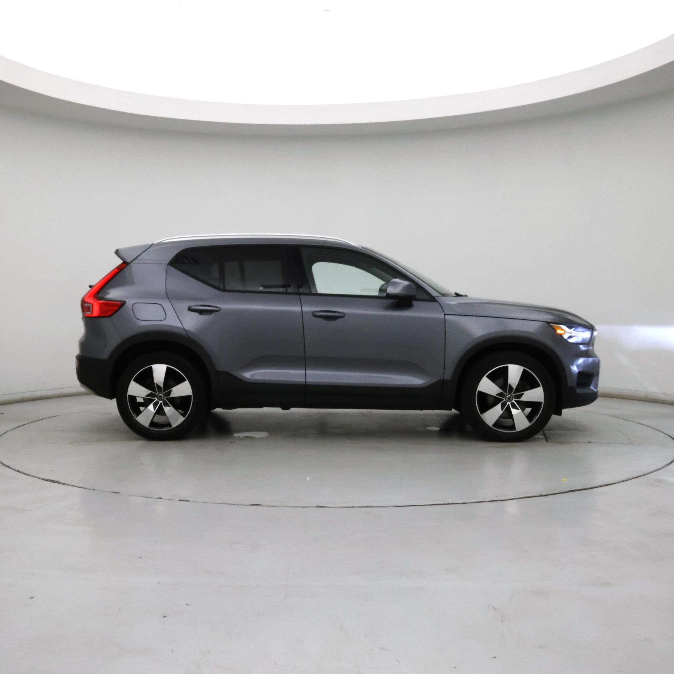 Thumbnail: 2019 Volvo XC40 - 7