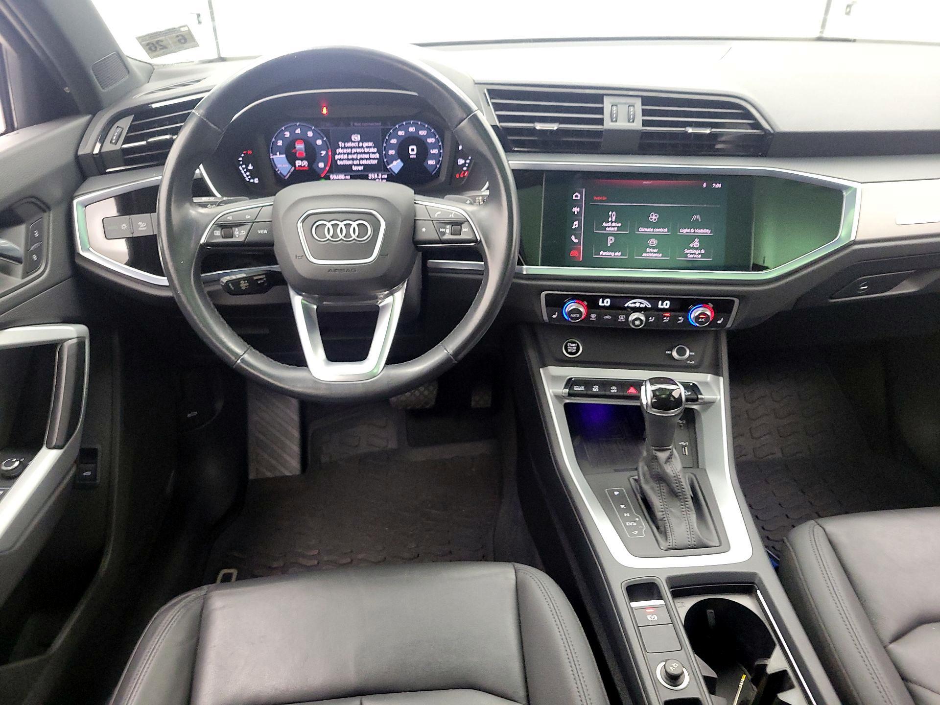 Thumbnail: 2021 Audi Q3 - 10