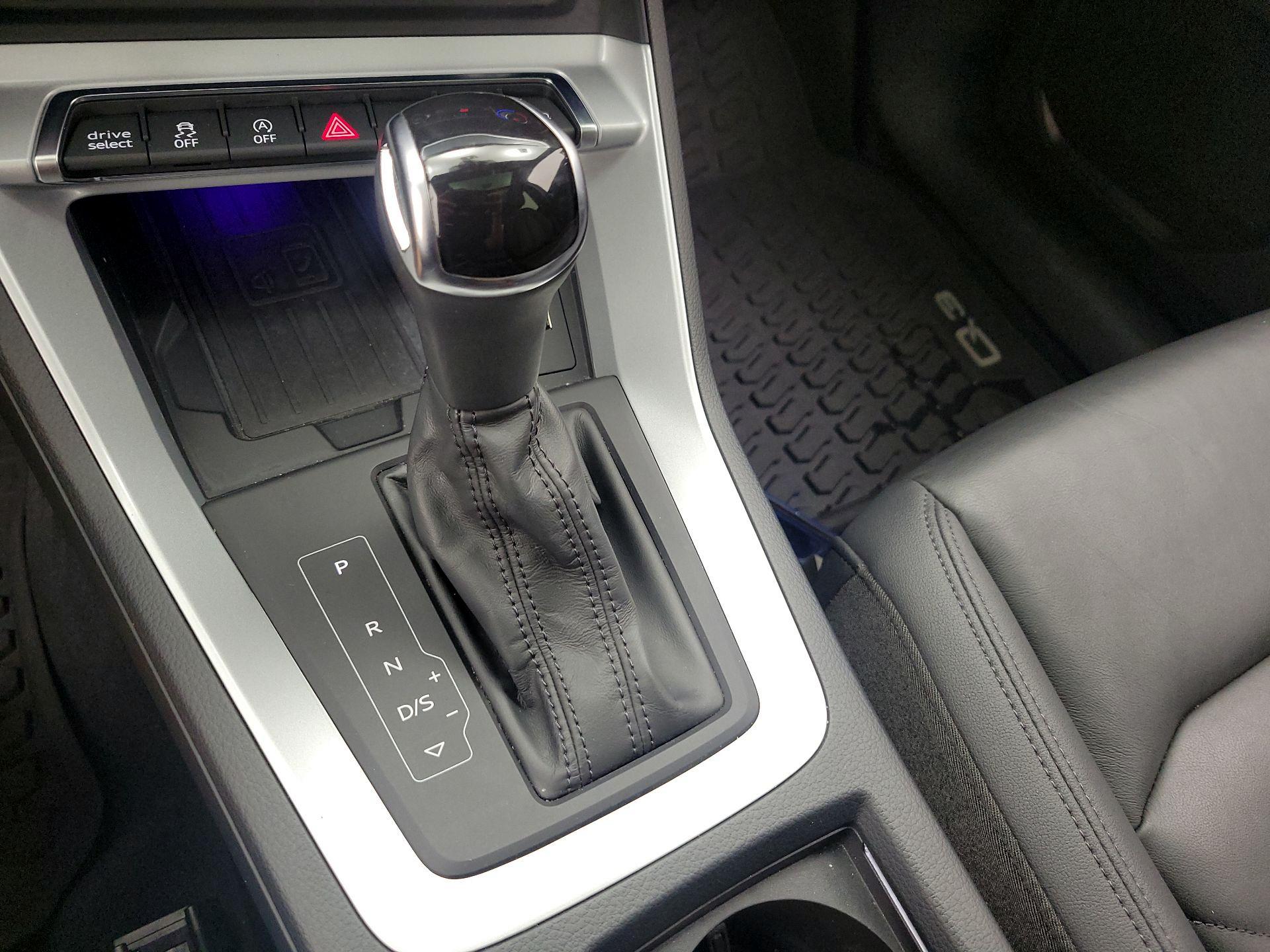 Thumbnail: 2021 Audi Q3 - 17