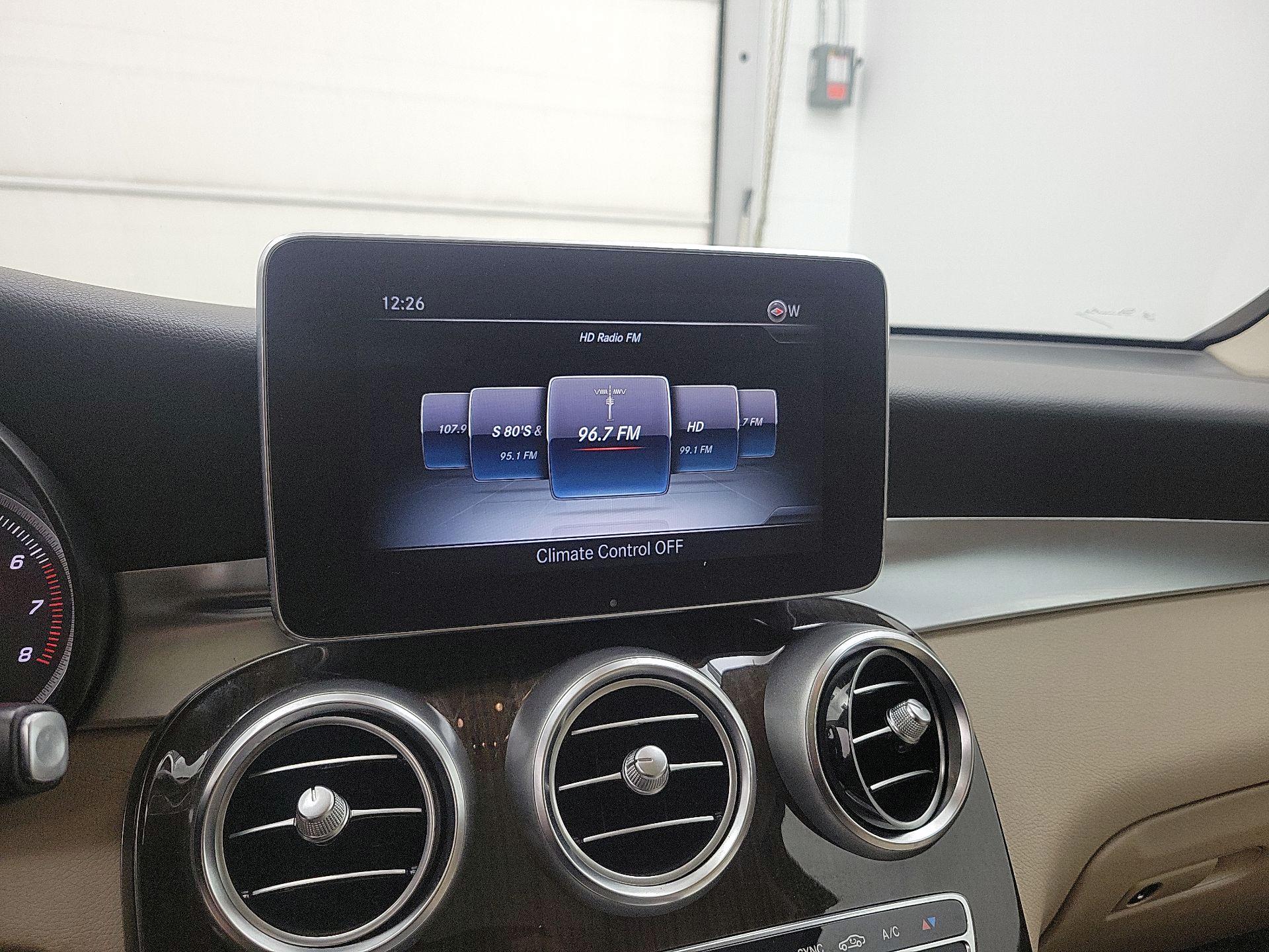 Thumbnail: 2016 Mercedes-Benz GLC - 16