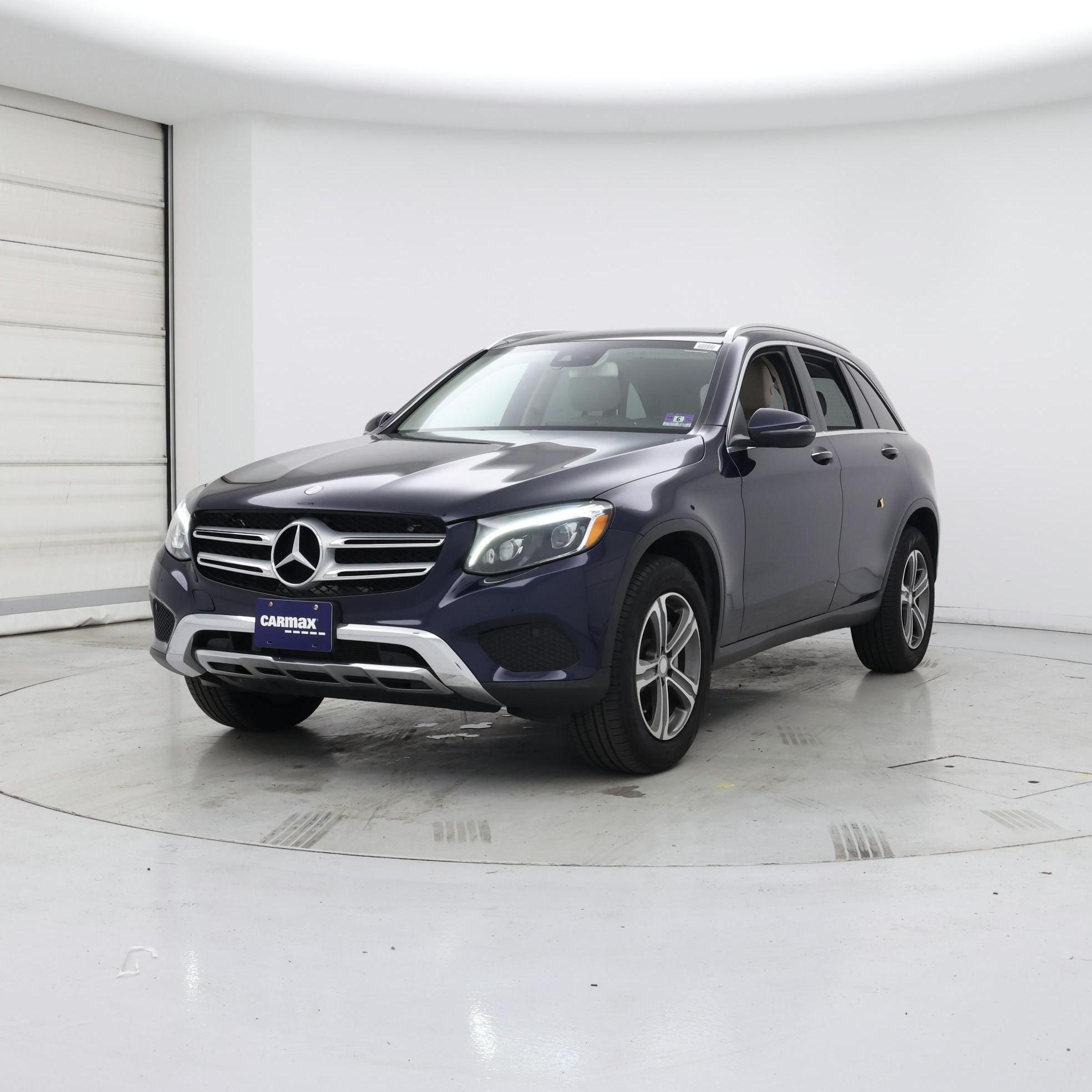 Thumbnail: 2016 Mercedes-Benz GLC - 4