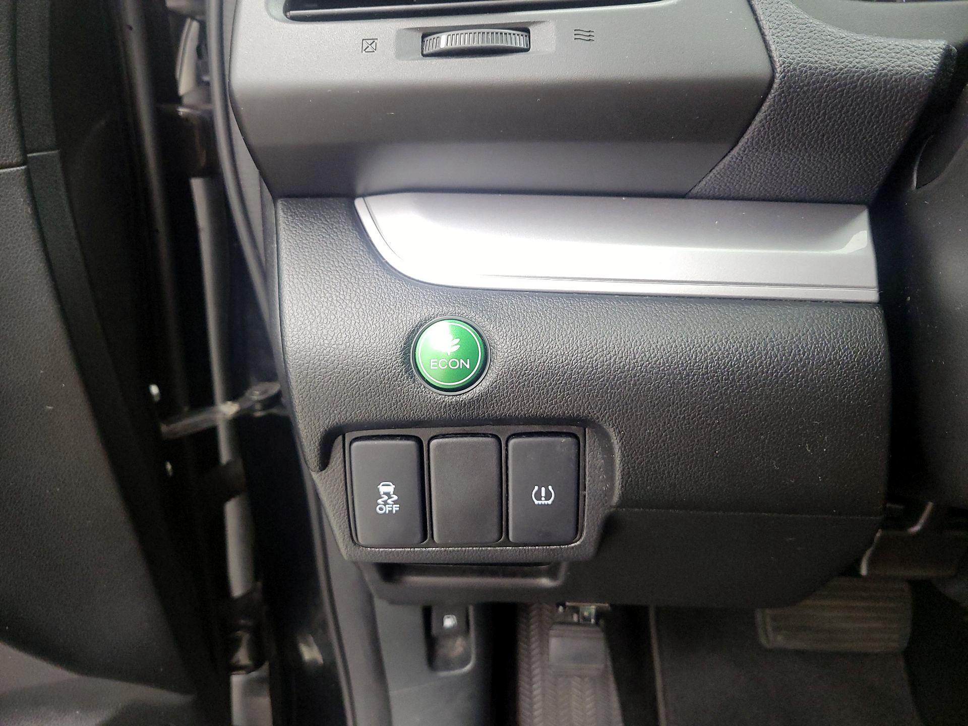Thumbnail: 2015 Honda CR-V - 13