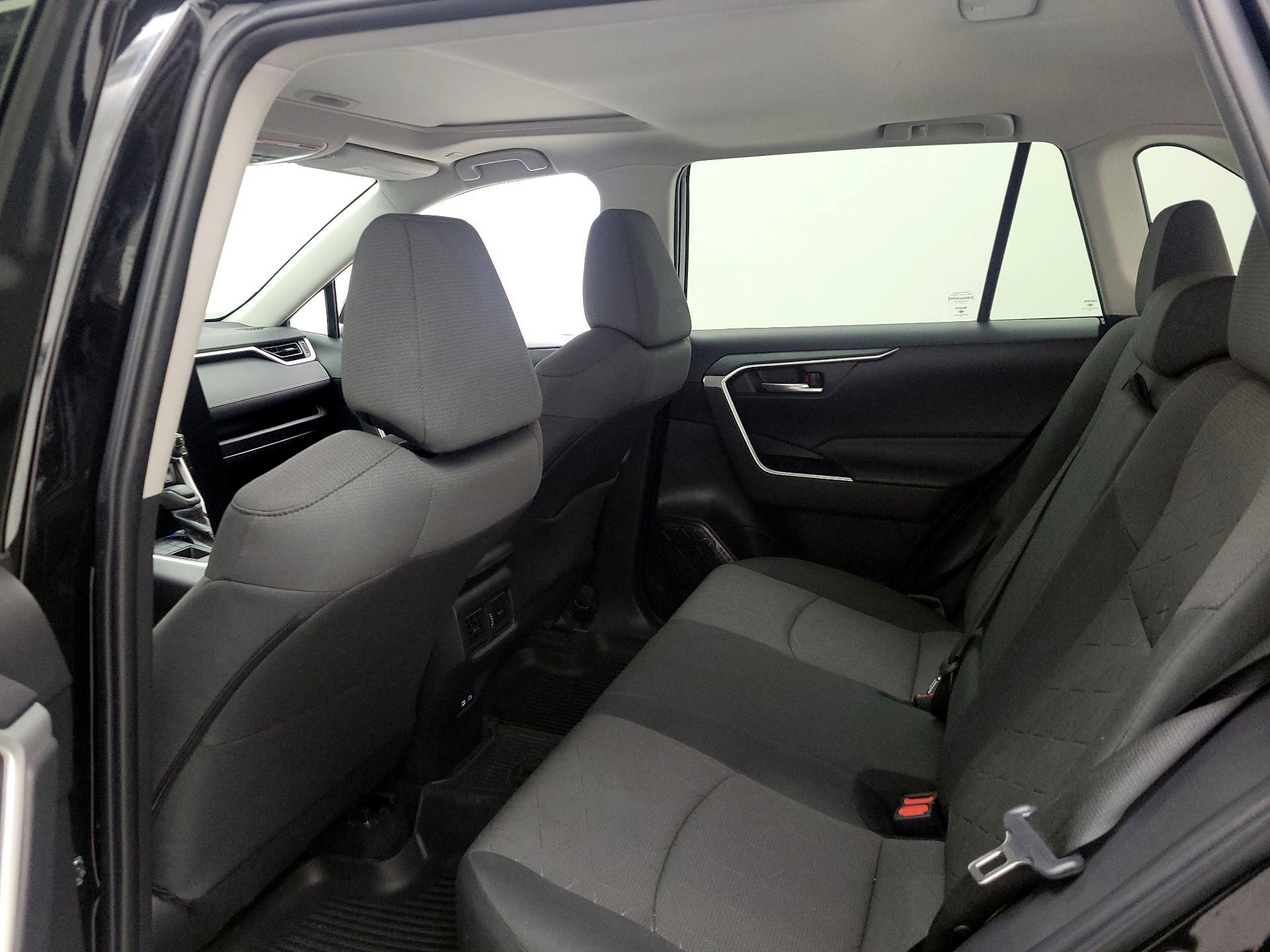Thumbnail: 2023 Toyota RAV4 - 20