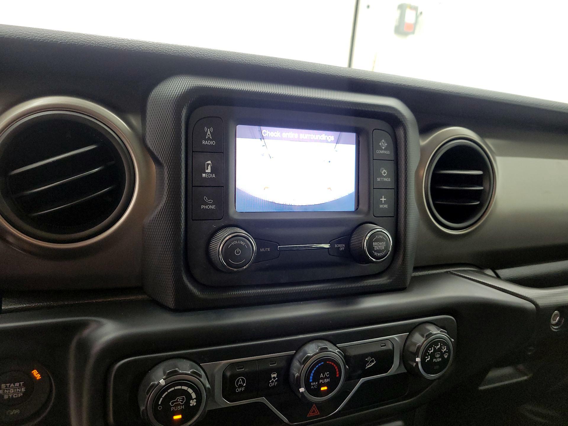 Thumbnail: 2020 Jeep Wrangler - 14