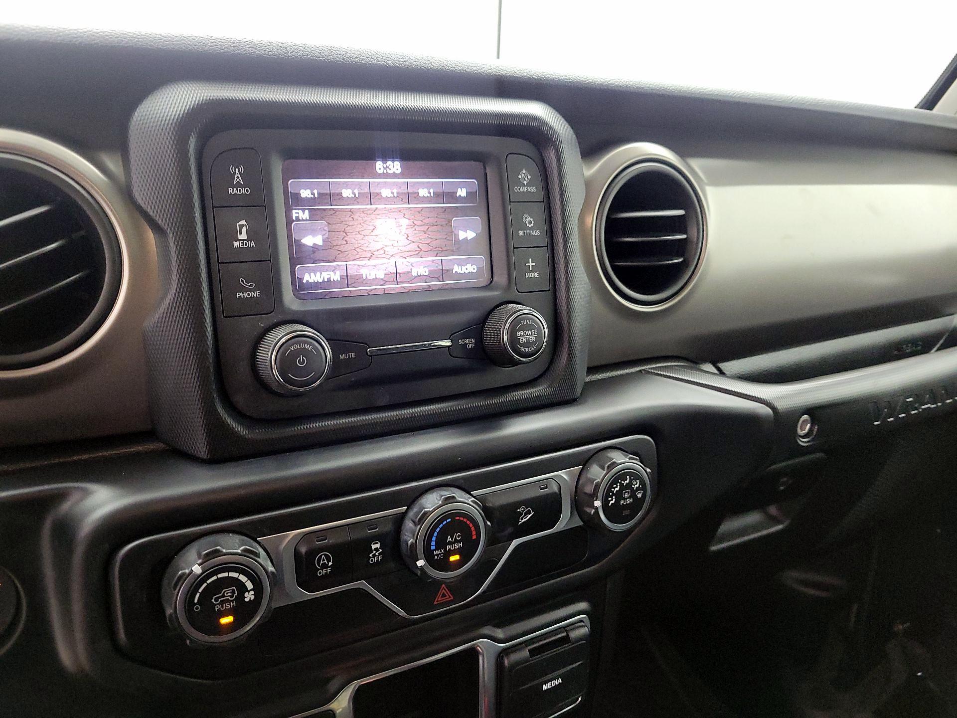 Thumbnail: 2020 Jeep Wrangler - 15