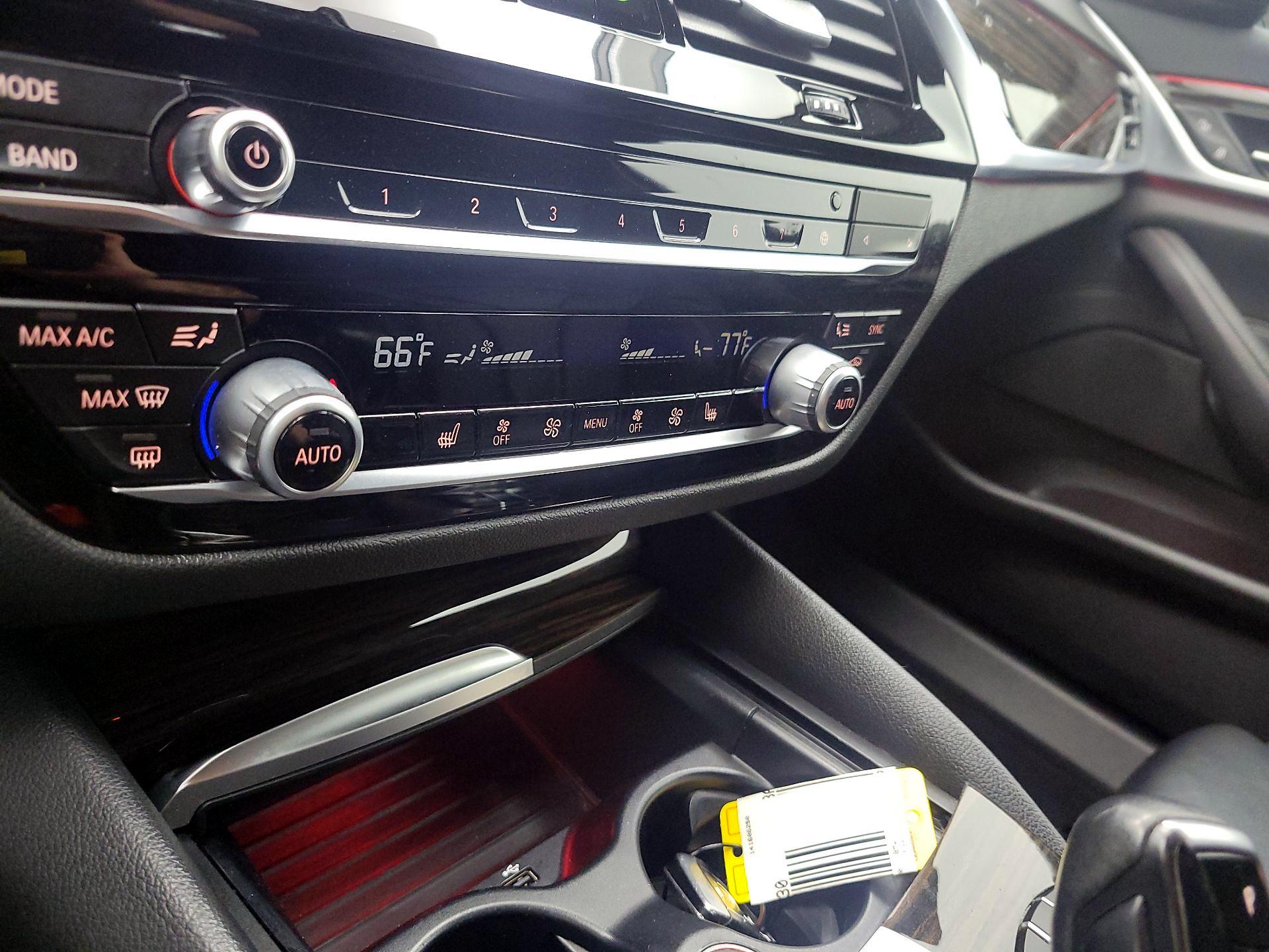 Thumbnail: 2020 BMW 5 Series - 17