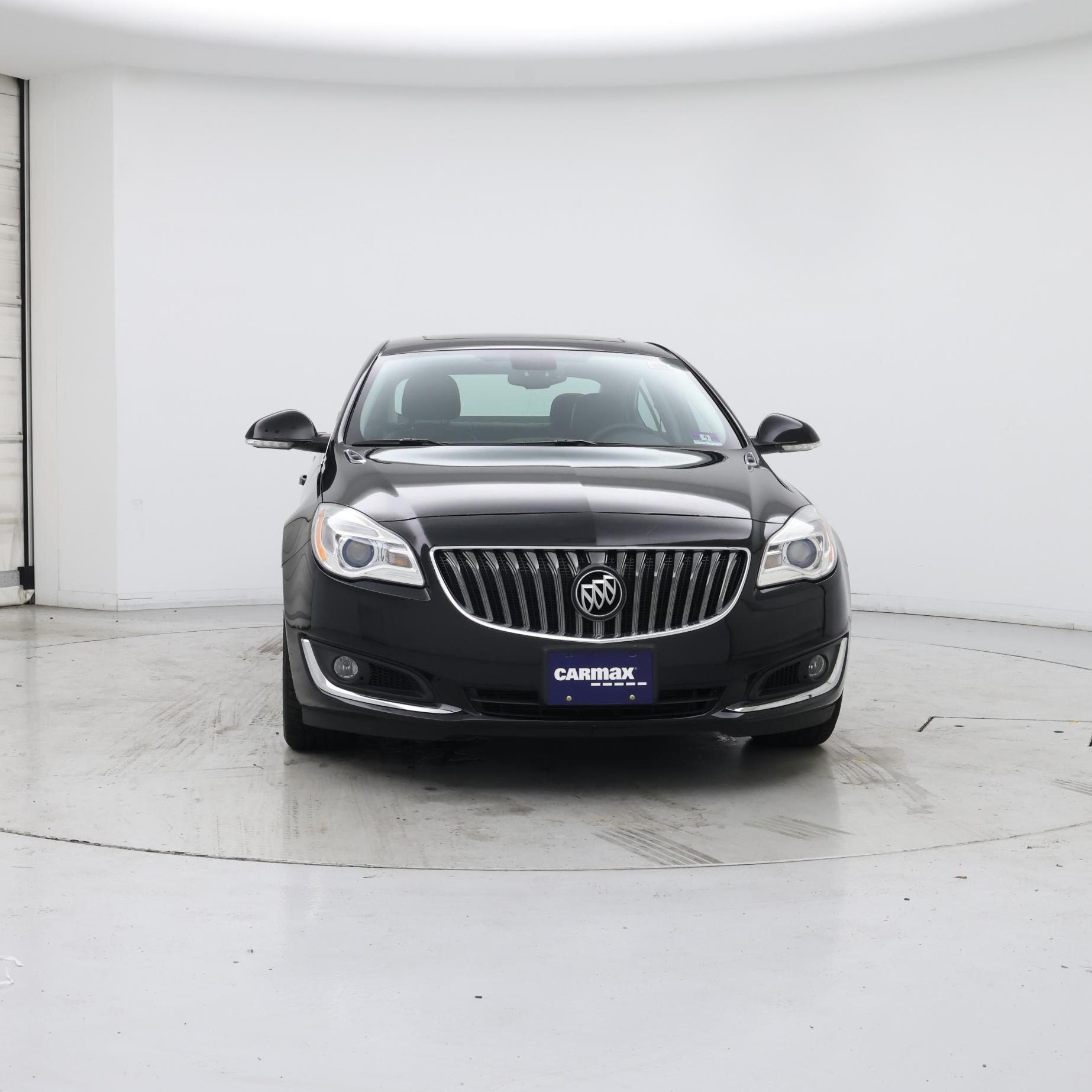 Thumbnail: 2017 Buick Regal - 5