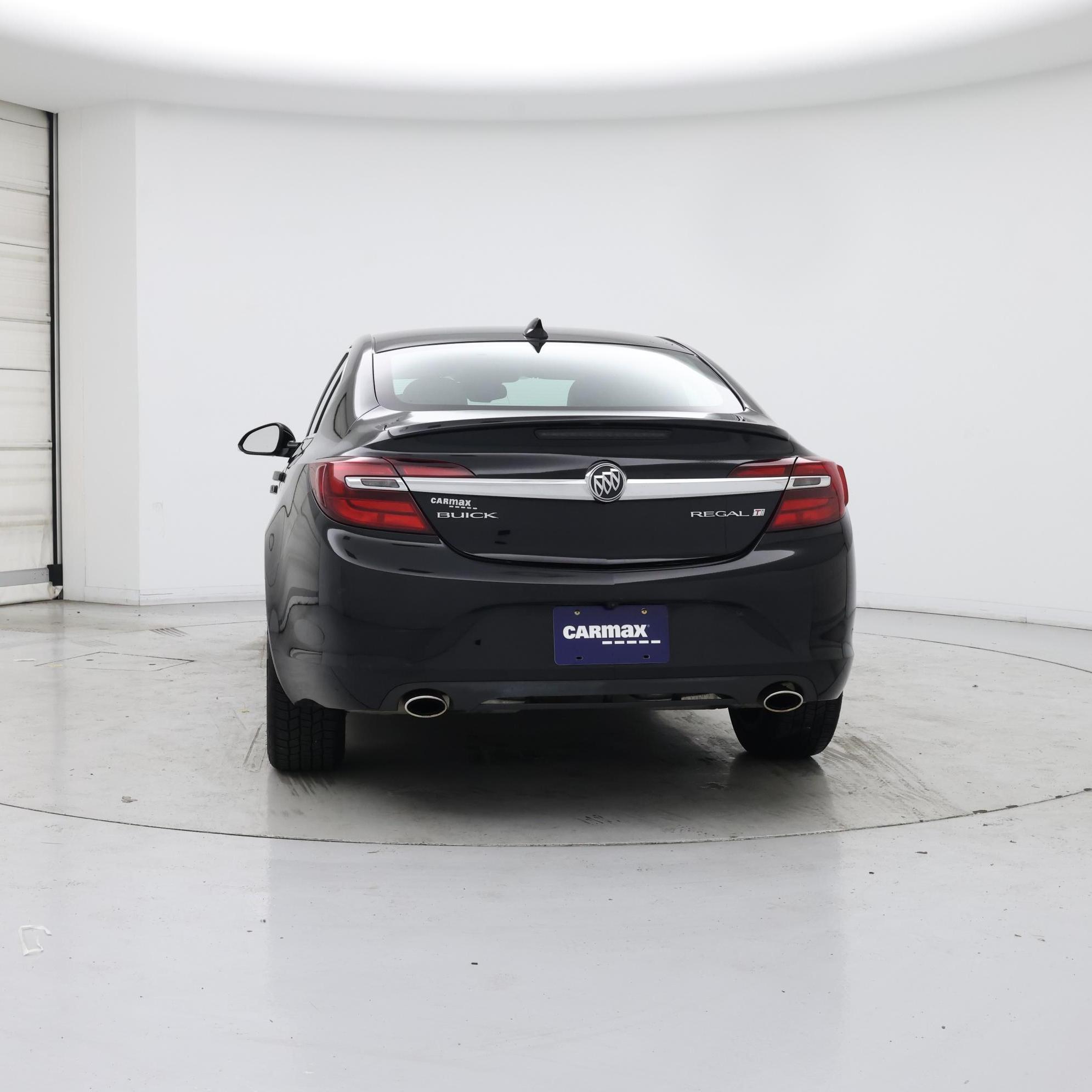Thumbnail: 2017 Buick Regal - 6