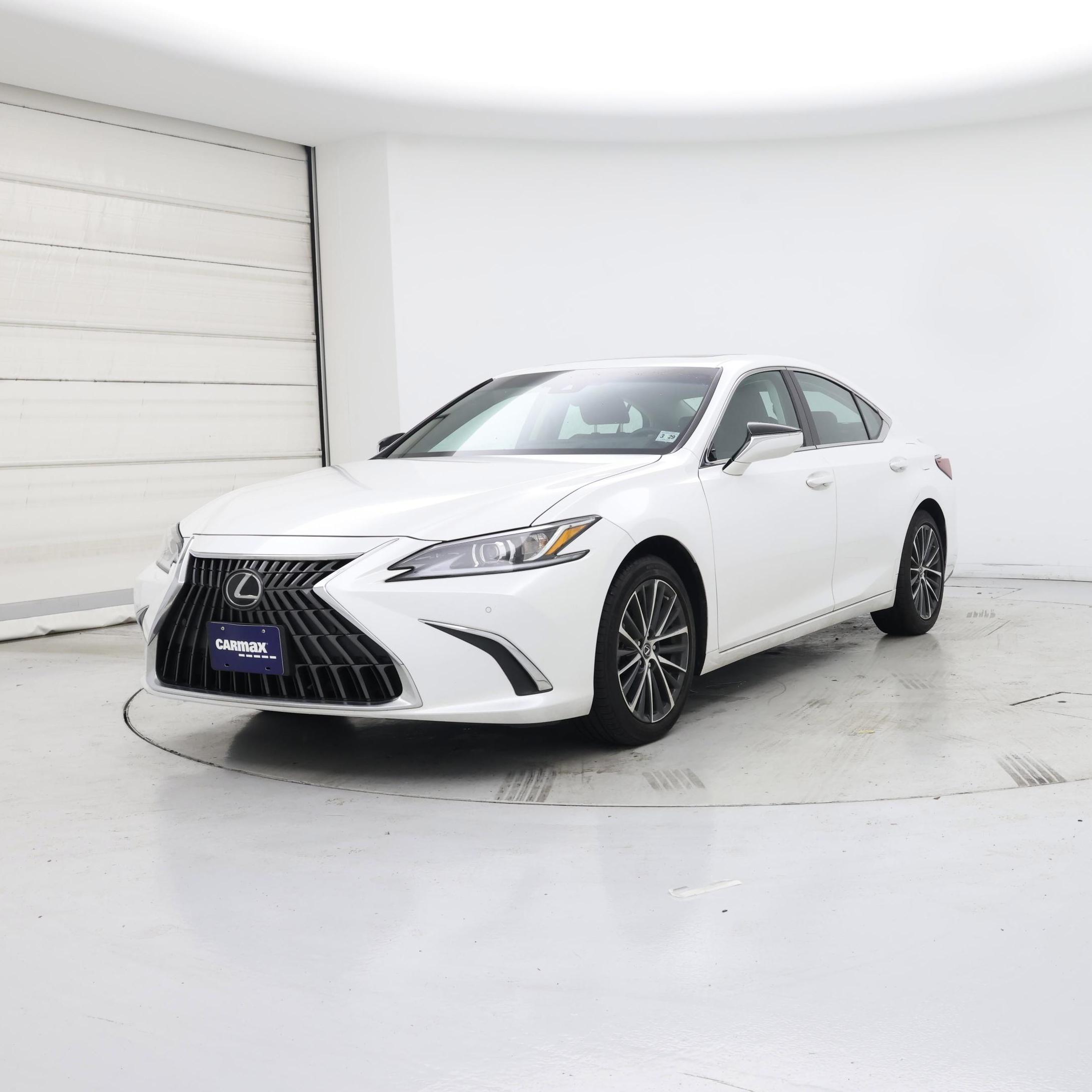Thumbnail: 2024 Lexus ES - 4