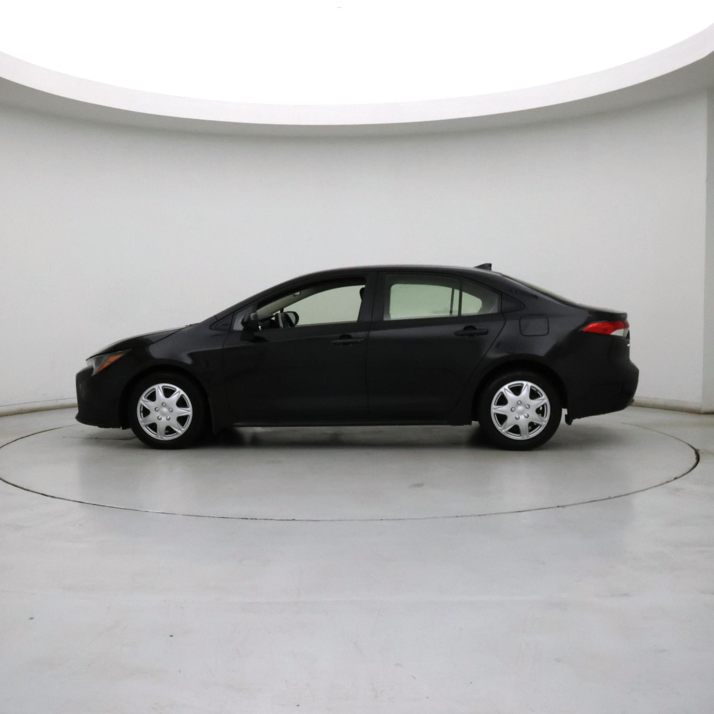Thumbnail: 2022 Toyota Corolla - 3
