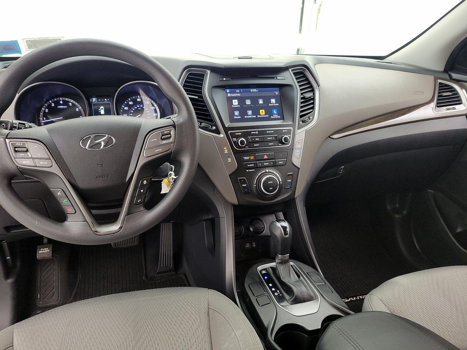 Thumbnail: 2017 Hyundai Santa Fe - 9