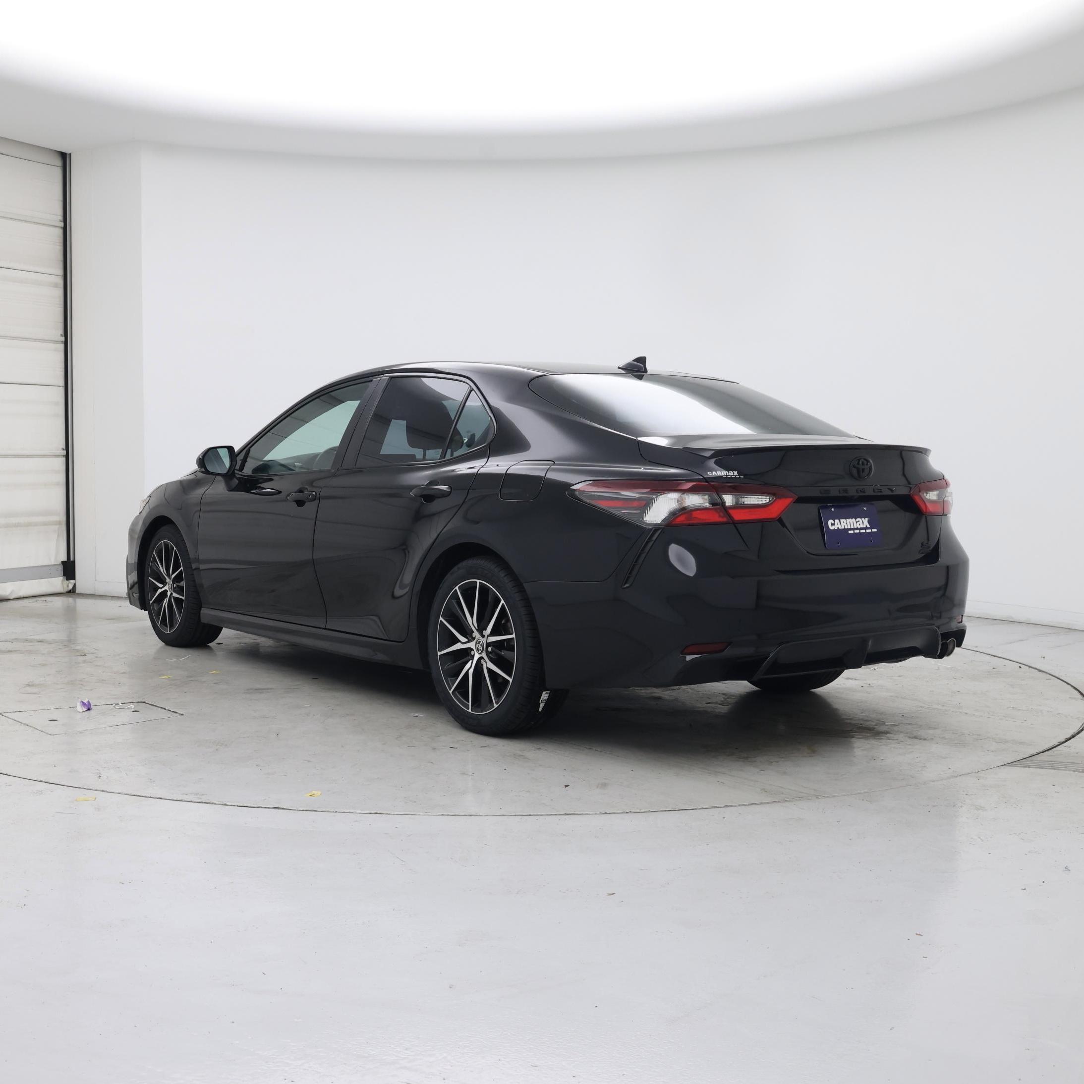 Thumbnail: 2022 Toyota Camry - 2