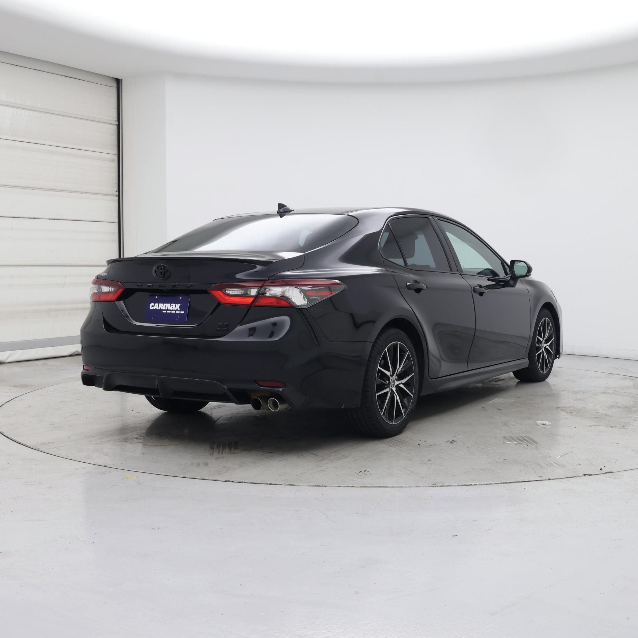 Thumbnail: 2022 Toyota Camry - 8