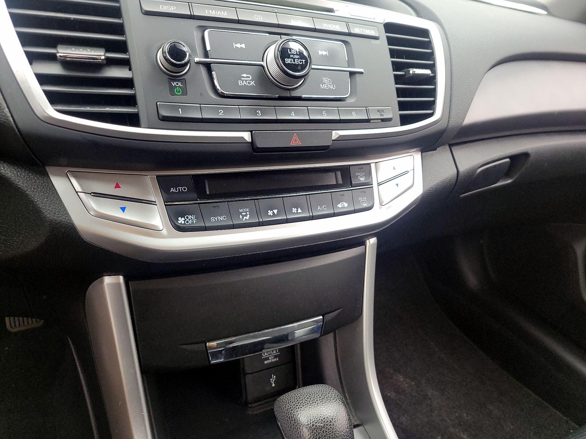 Thumbnail: 2015 Honda Accord - 16