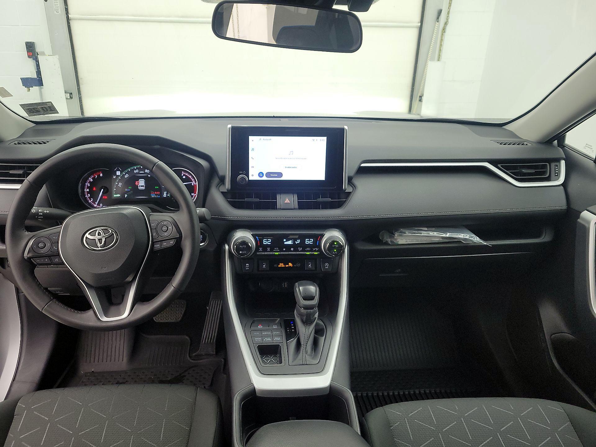 Thumbnail: 2023 Toyota RAV4 - 9