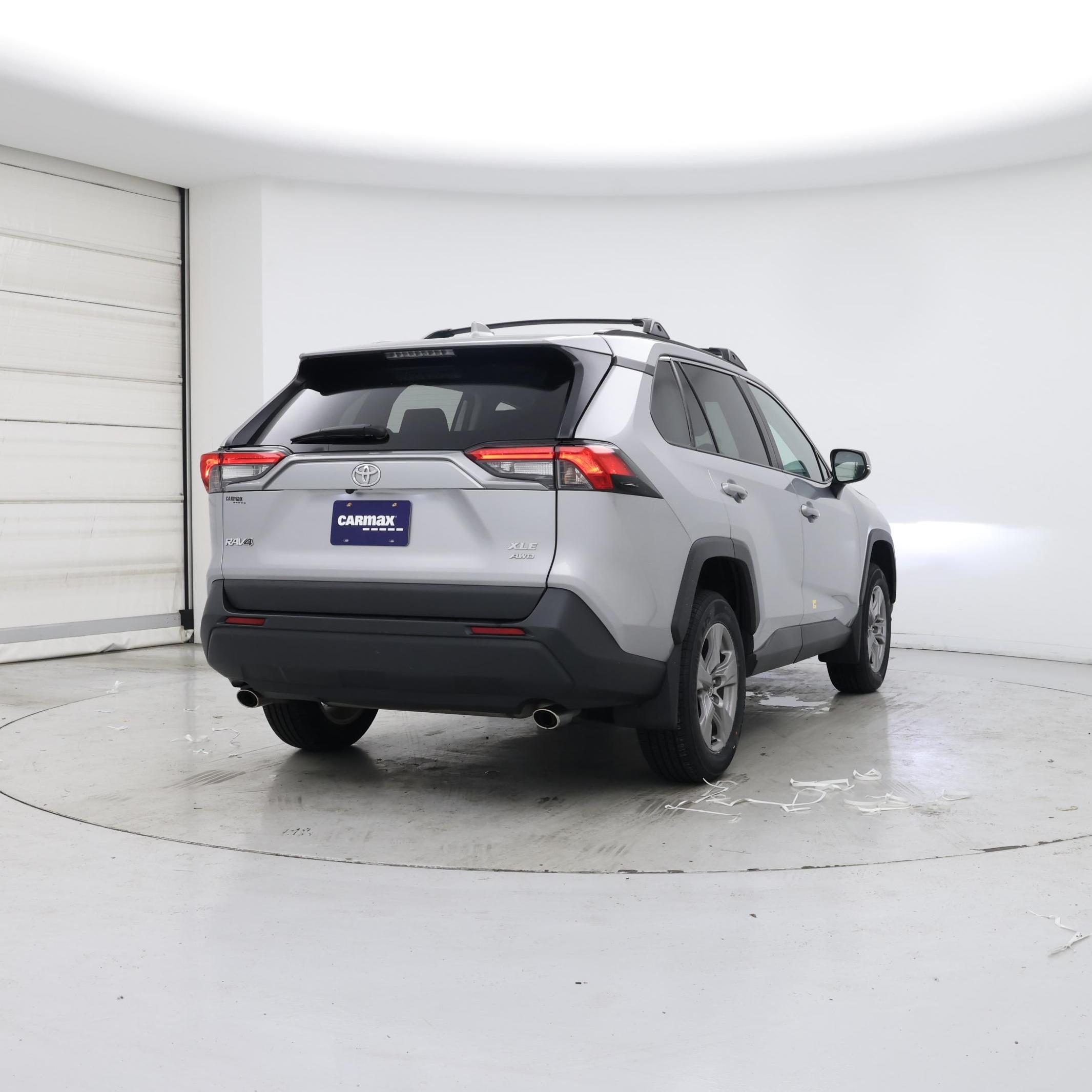 Thumbnail: 2023 Toyota RAV4 - 8