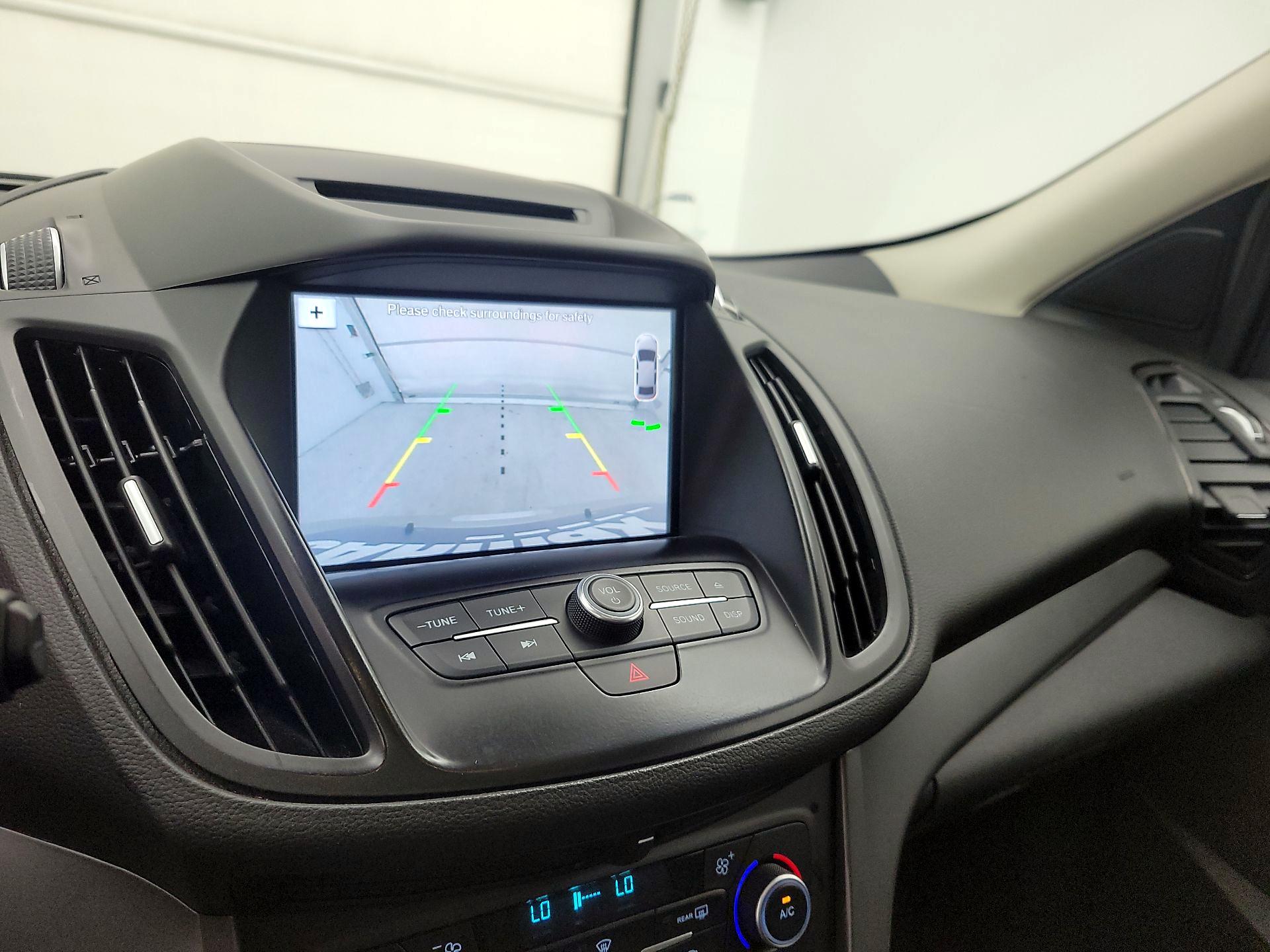 Thumbnail: 2018 Ford Escape - 15