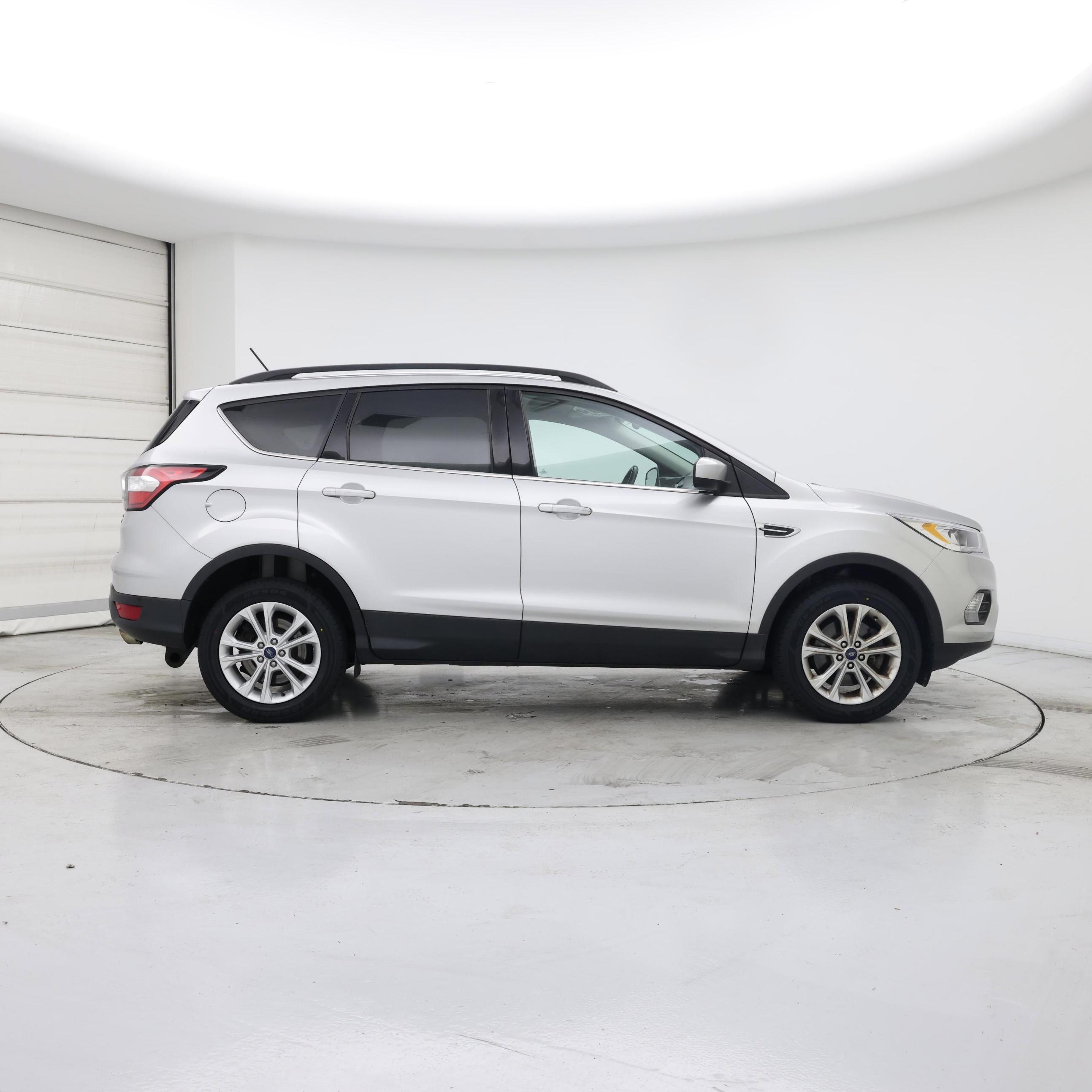 Thumbnail: 2018 Ford Escape - 7