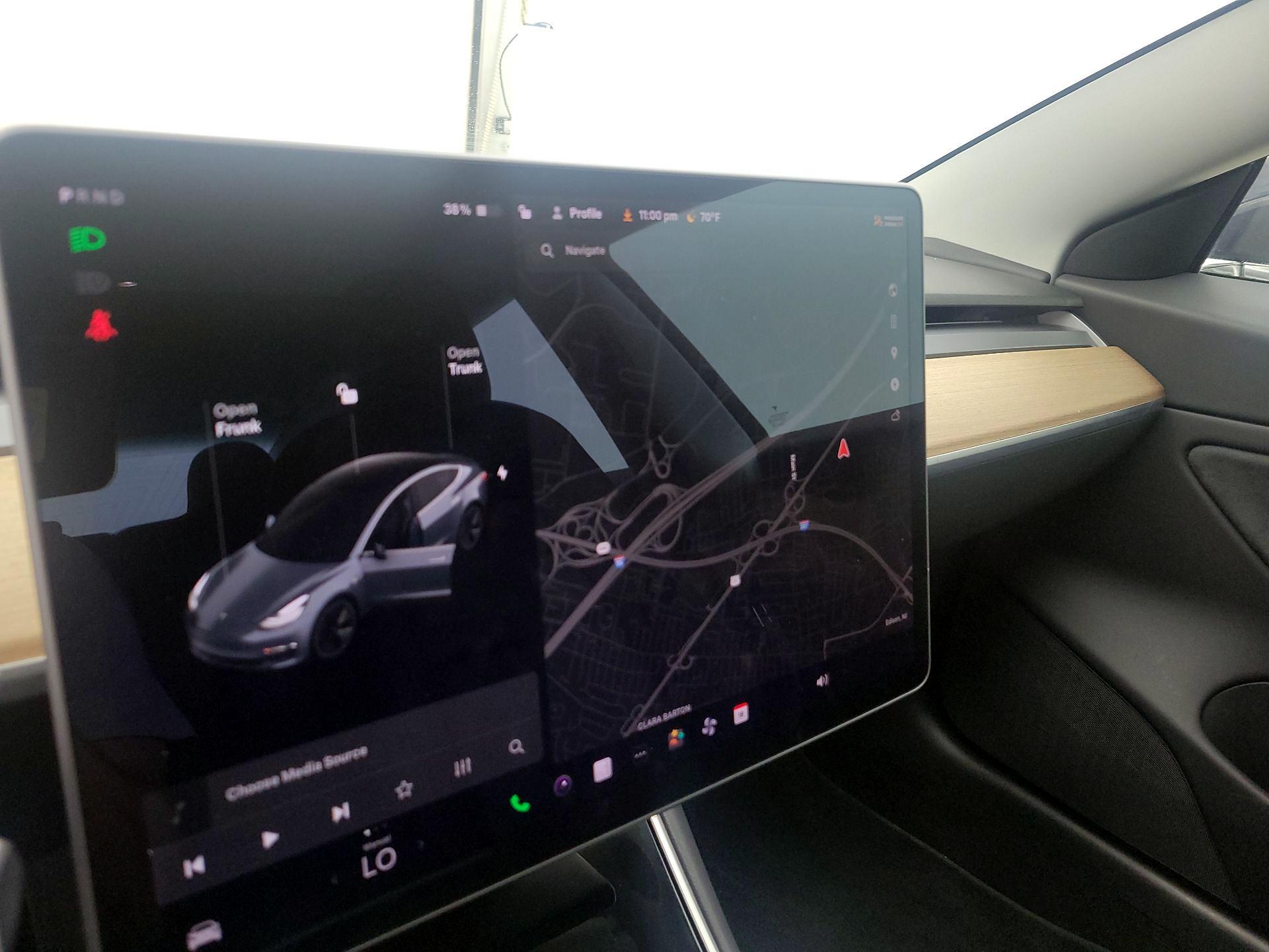 Thumbnail: 2018 Tesla Model 3 - 13